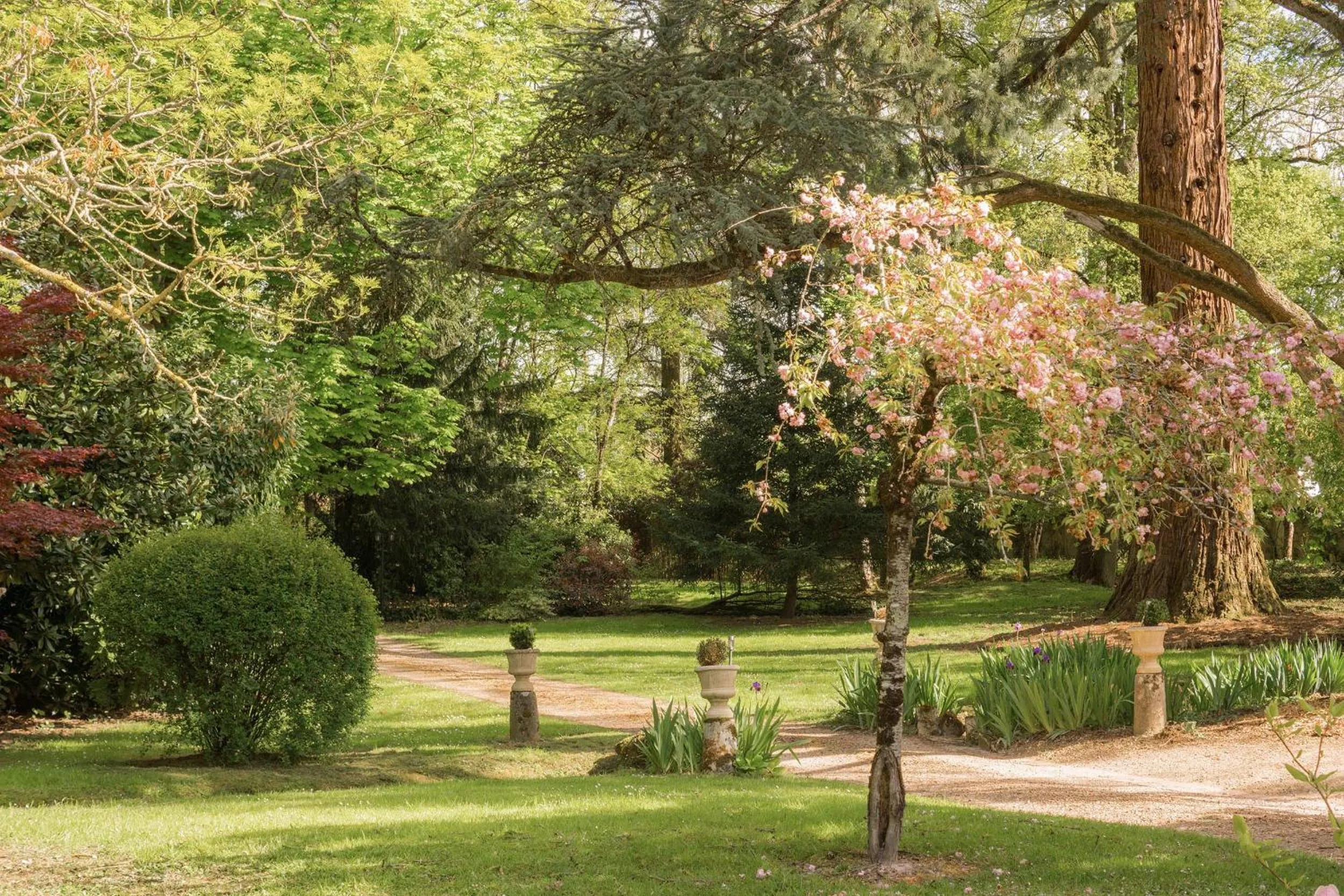 Property building in Manoir de la Maison Blanche