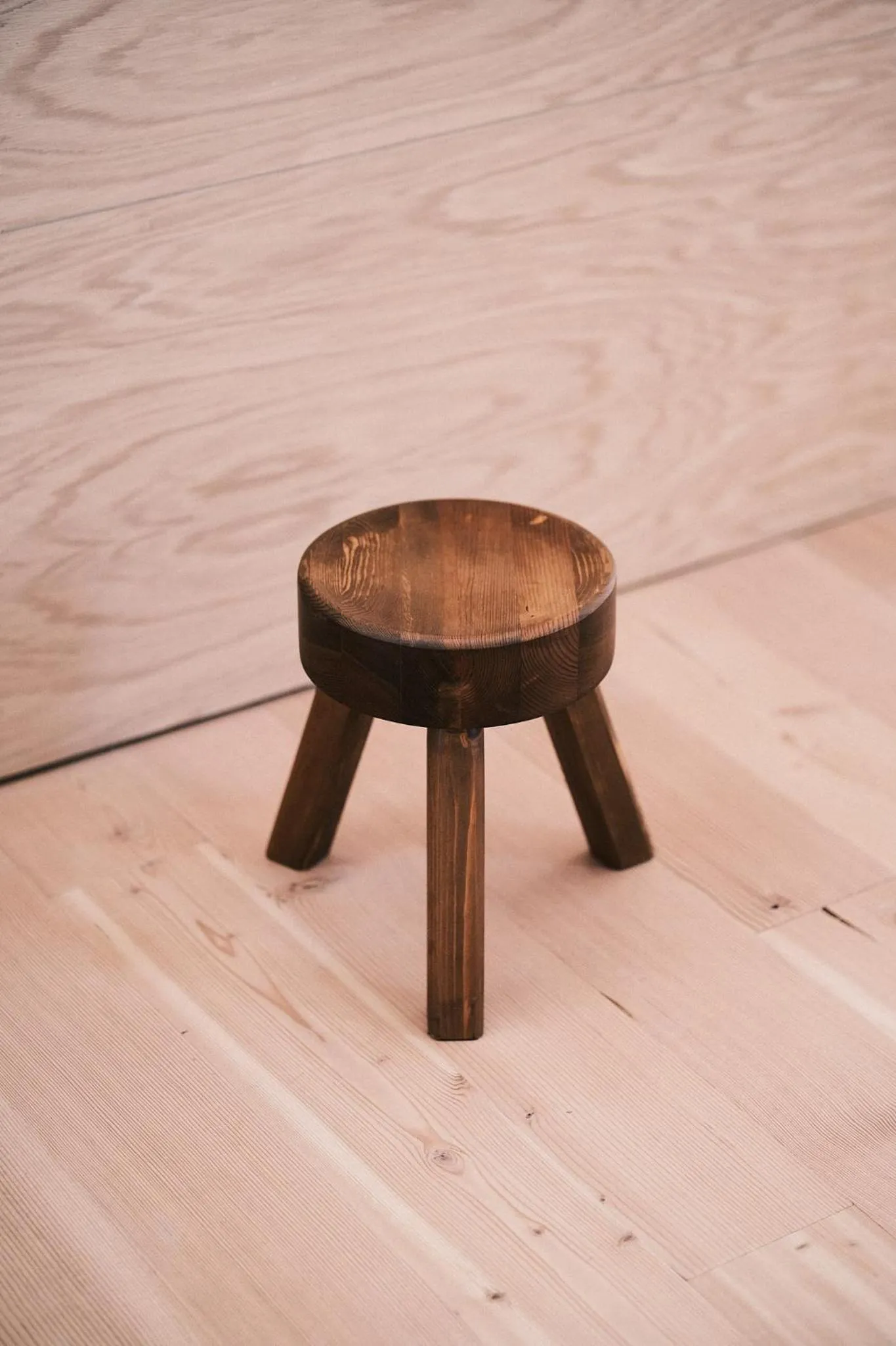 Decorative detail in guesthouse by good neighbor