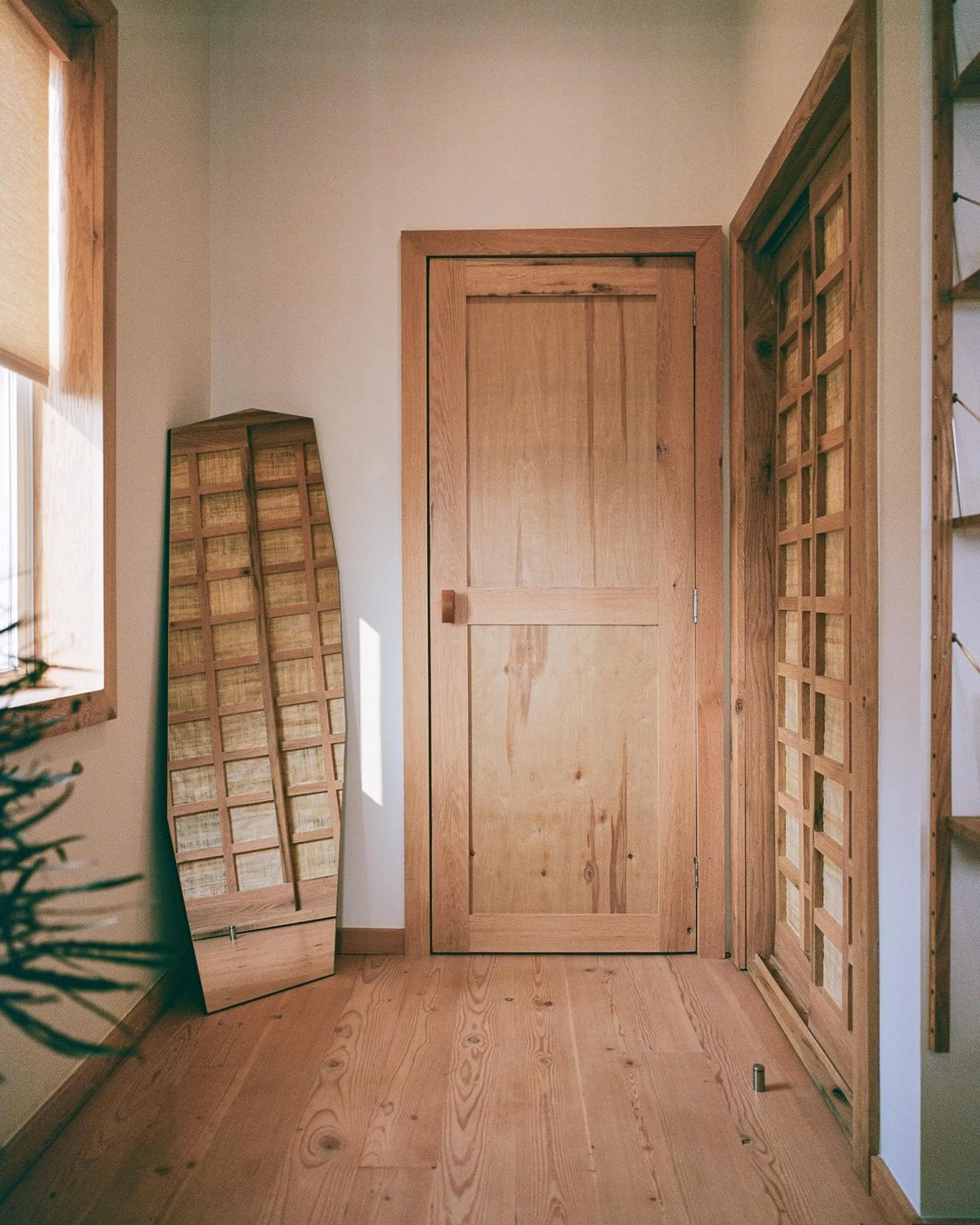 wardrobe in guesthouse by good neighbor