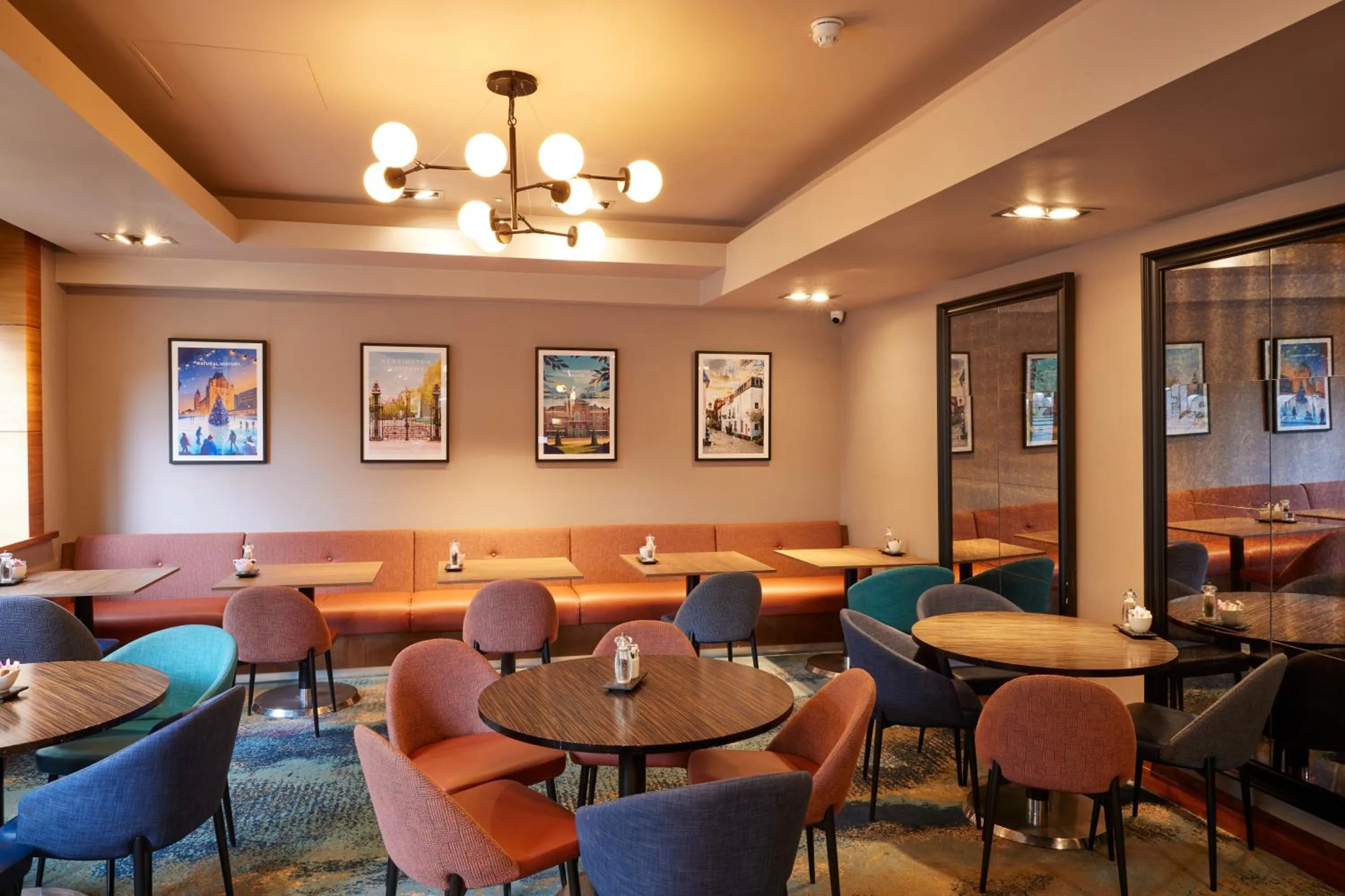 Restaurant/places to eat in Thistle London Hyde Park Kensington Gardens