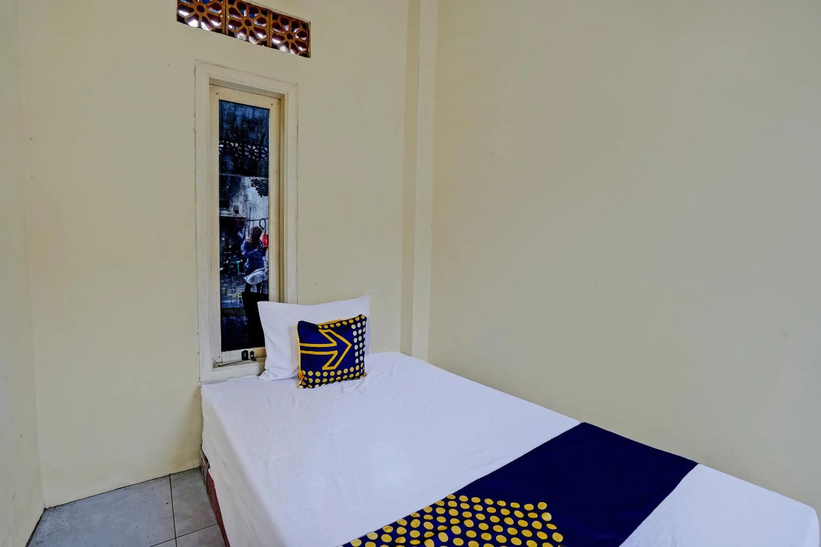 Bedroom, Bed in Hotel O Tanjung Indah Homestay Syariah