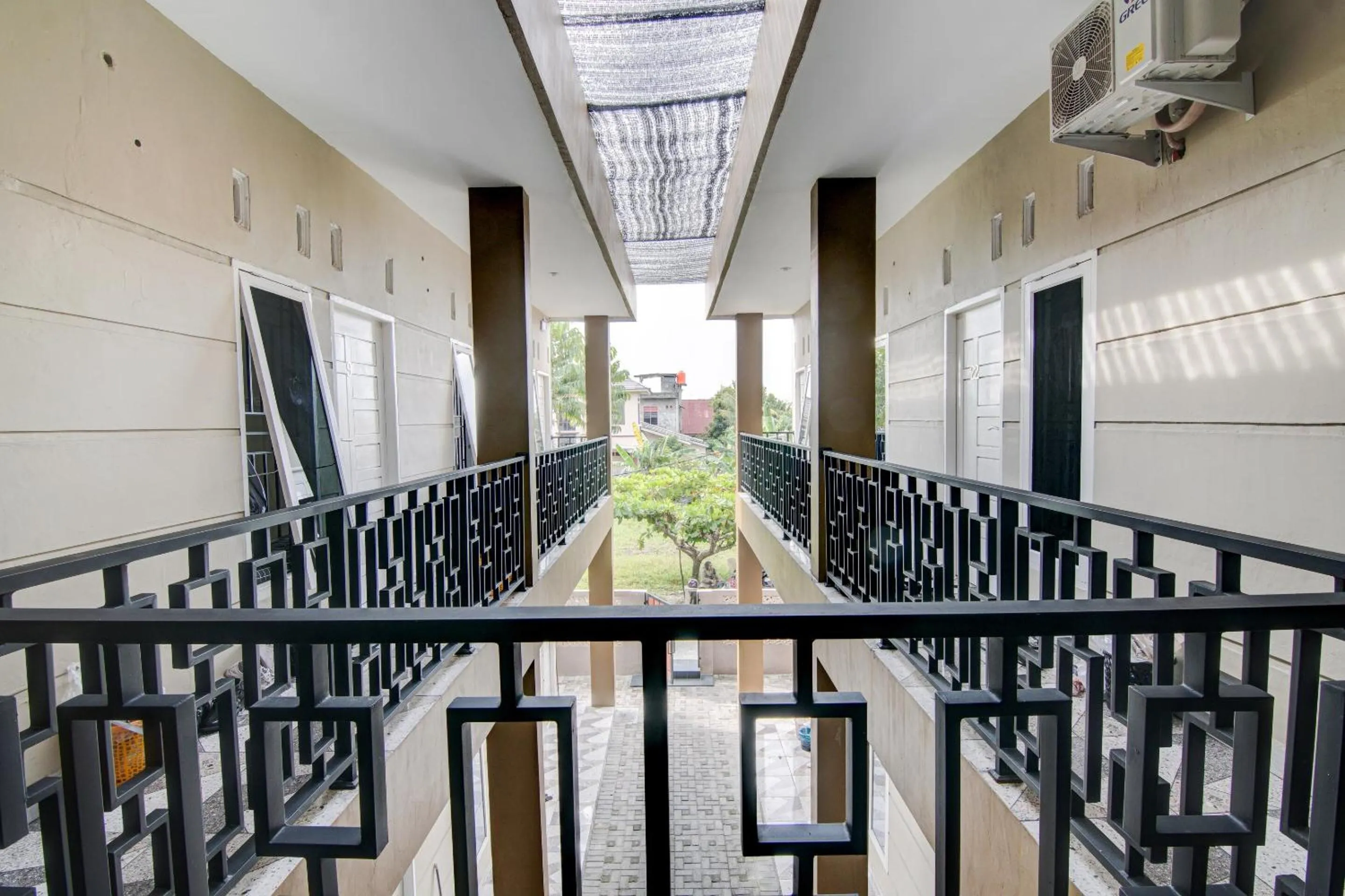 Lobby or reception in Hotel O Awi Stay Syariah Near SIMPANG KAWASAN INDUSTRI WILMAR PELINTUNG