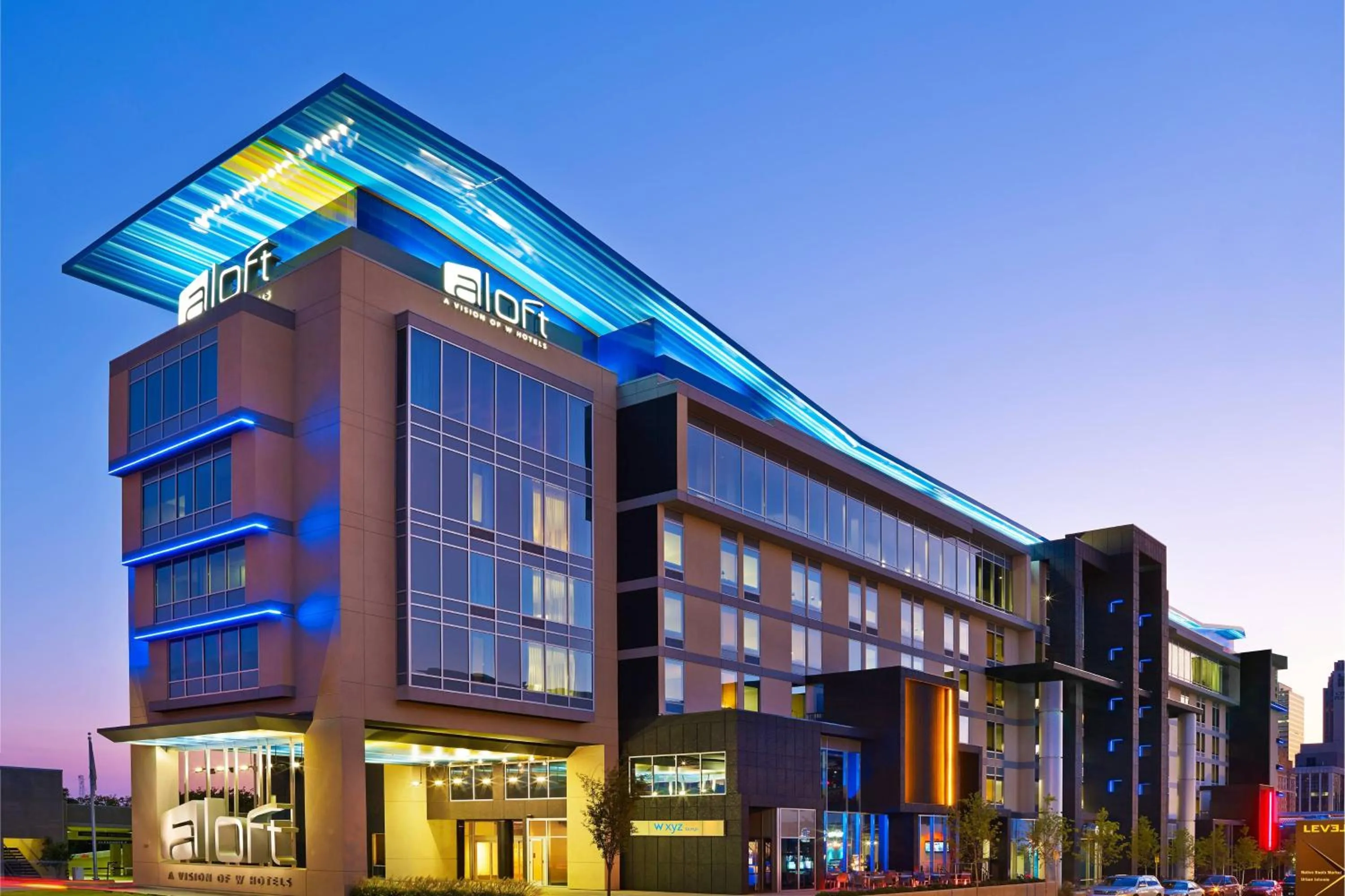 Property building in Aloft Oklahoma City Downtown – Bricktown