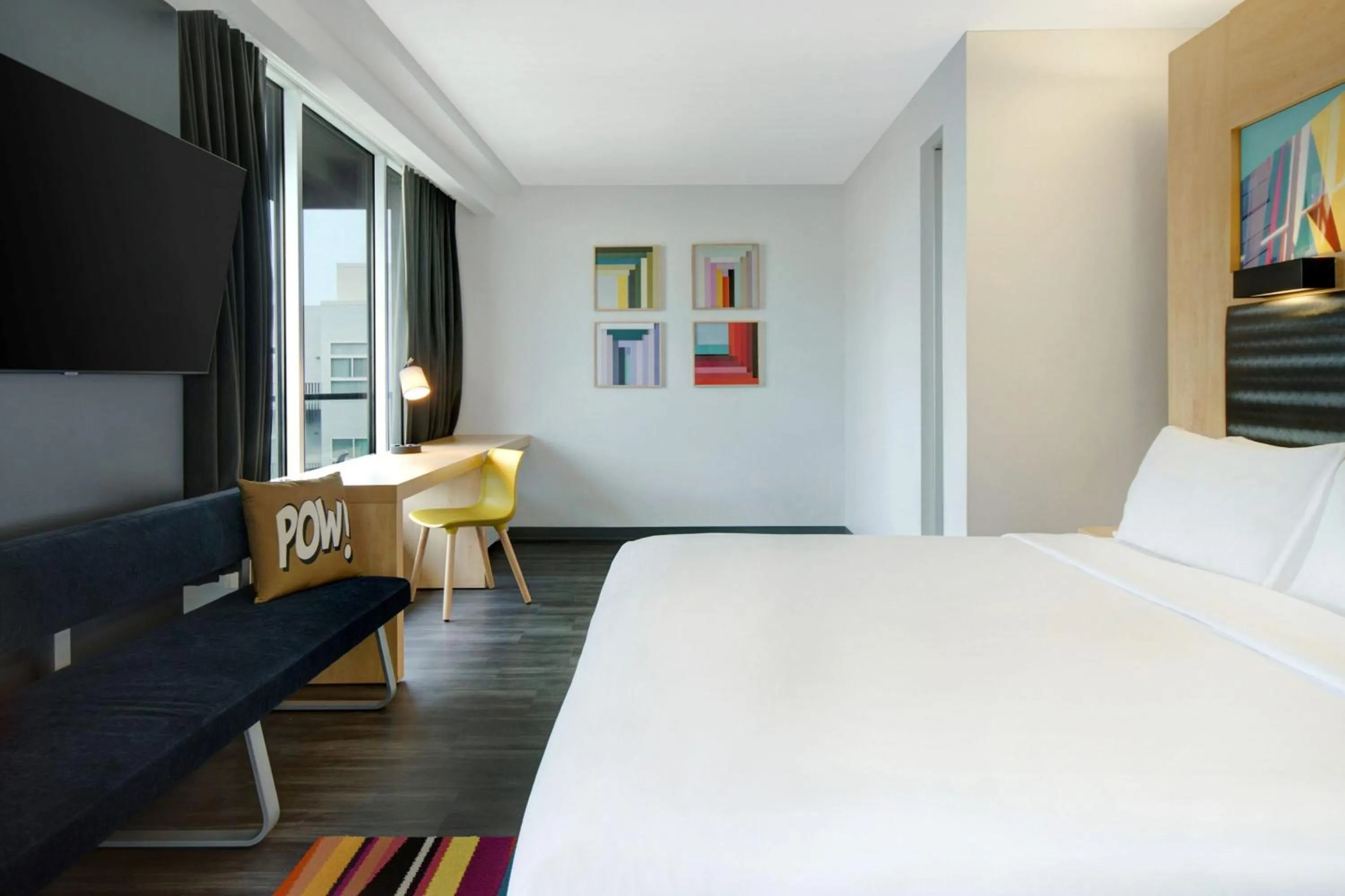 Photo of the whole room, Bed in Aloft Oklahoma City Downtown – Bricktown