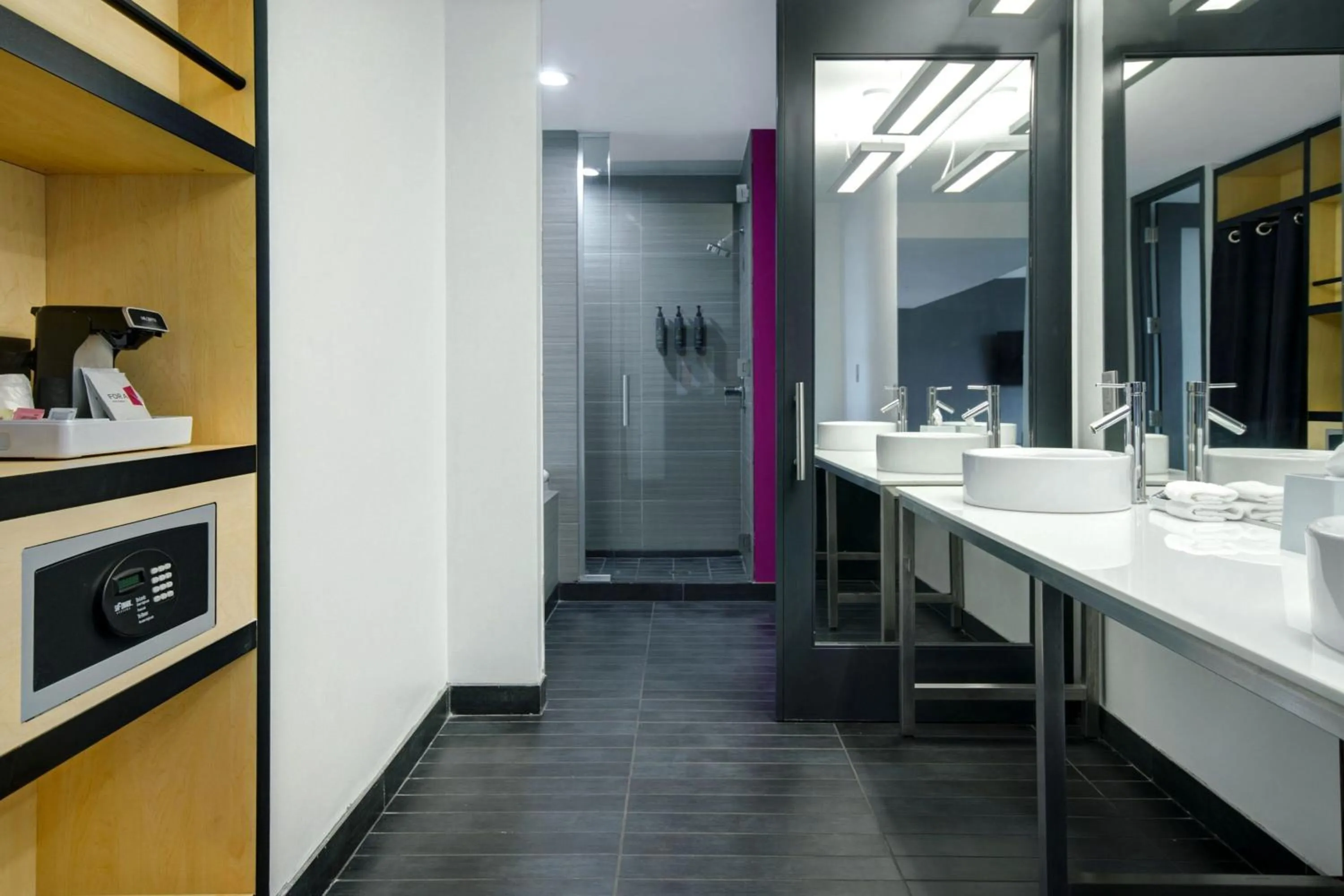 Bathroom in Aloft Oklahoma City Downtown – Bricktown