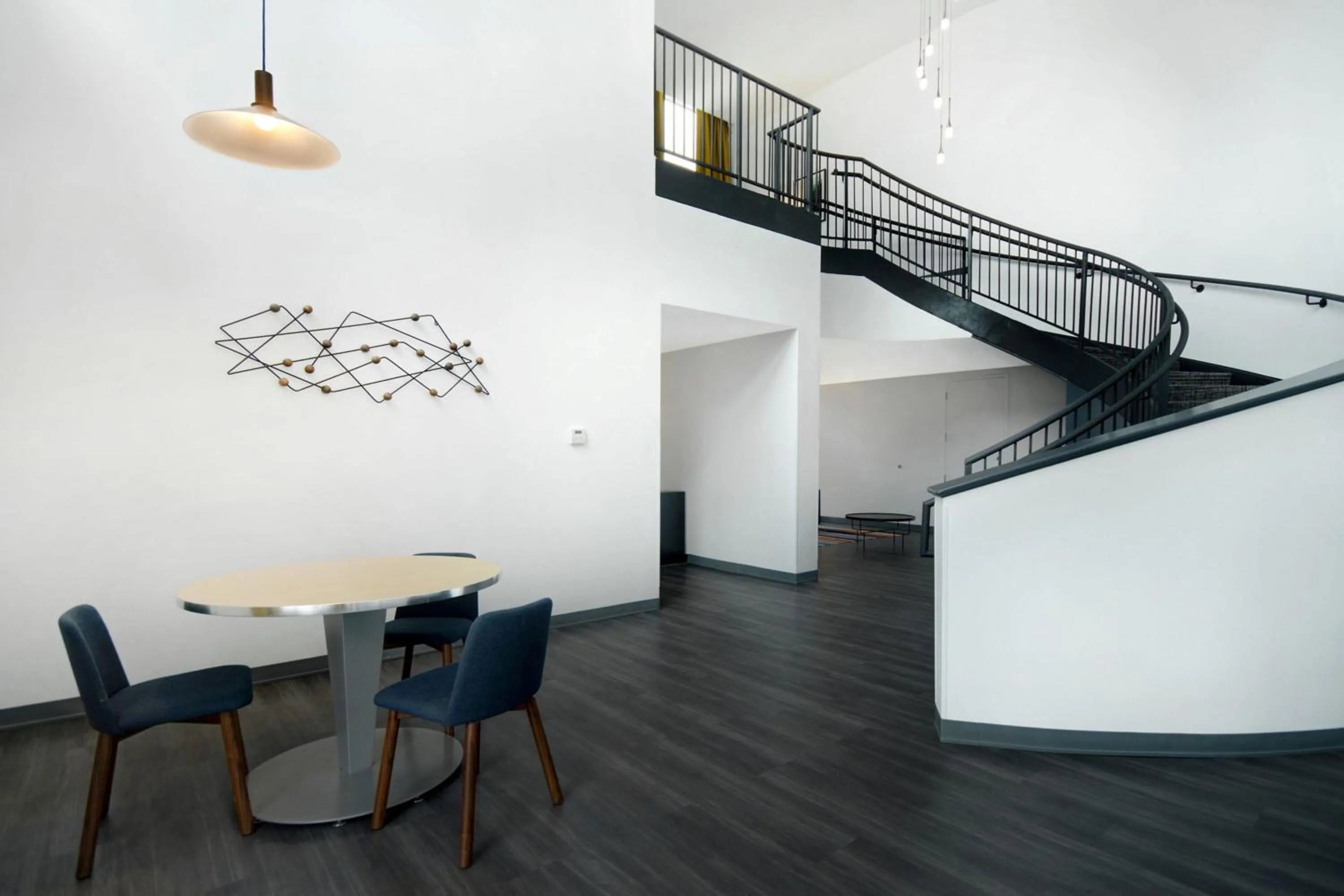 Photo of the whole room in Aloft Oklahoma City Downtown – Bricktown