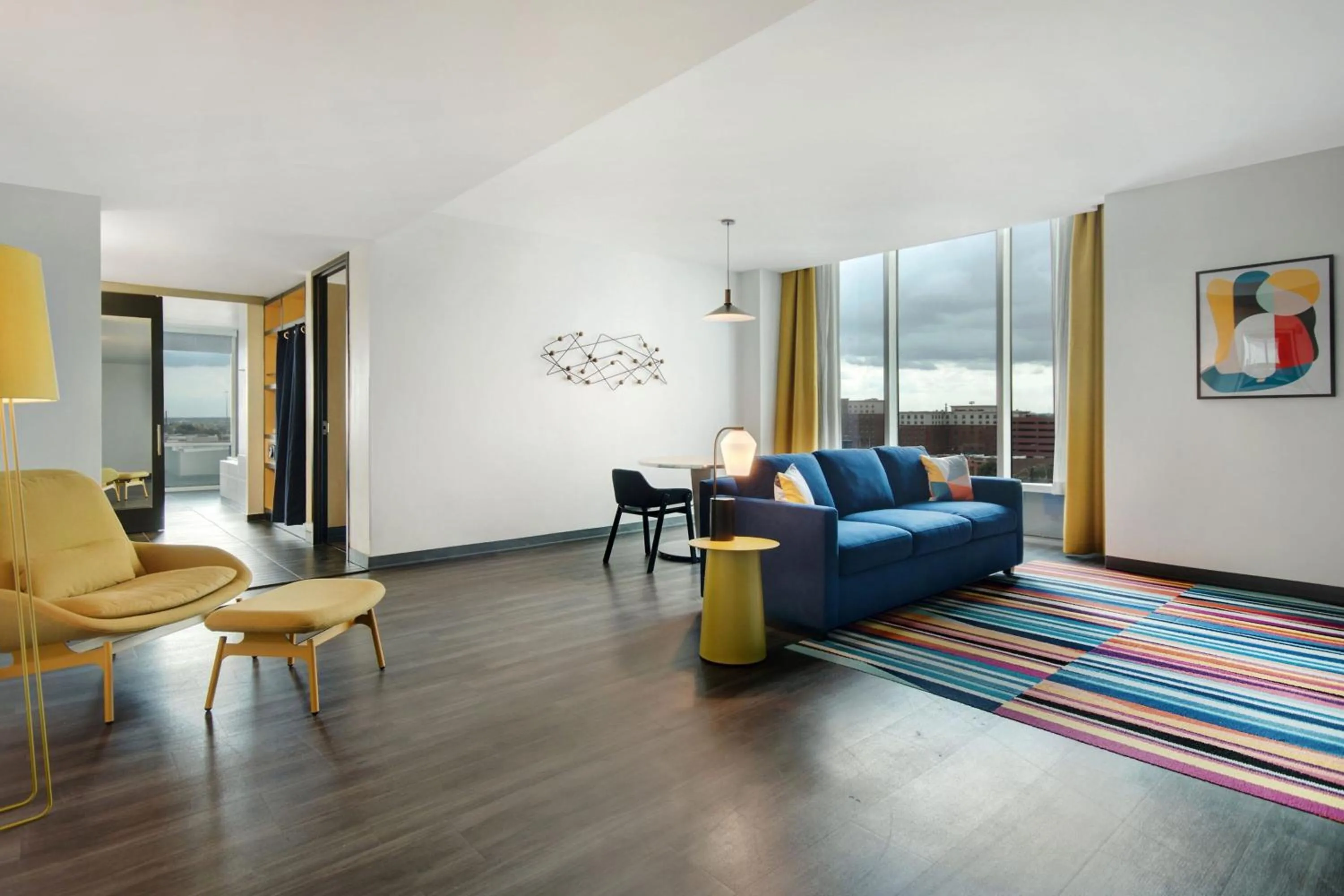 Photo of the whole room in Aloft Oklahoma City Downtown – Bricktown