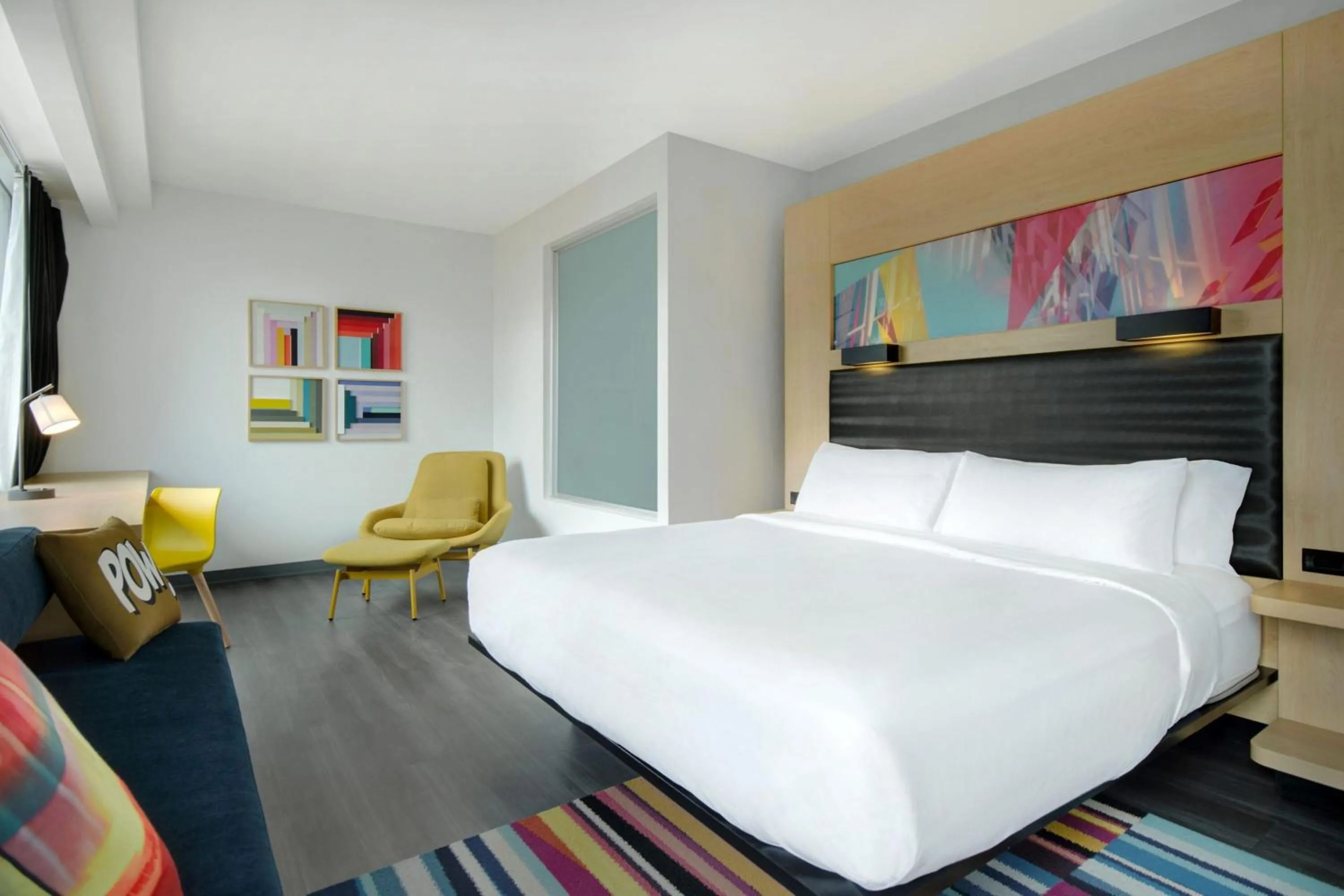 Photo of the whole room, Bed in Aloft Oklahoma City Downtown – Bricktown