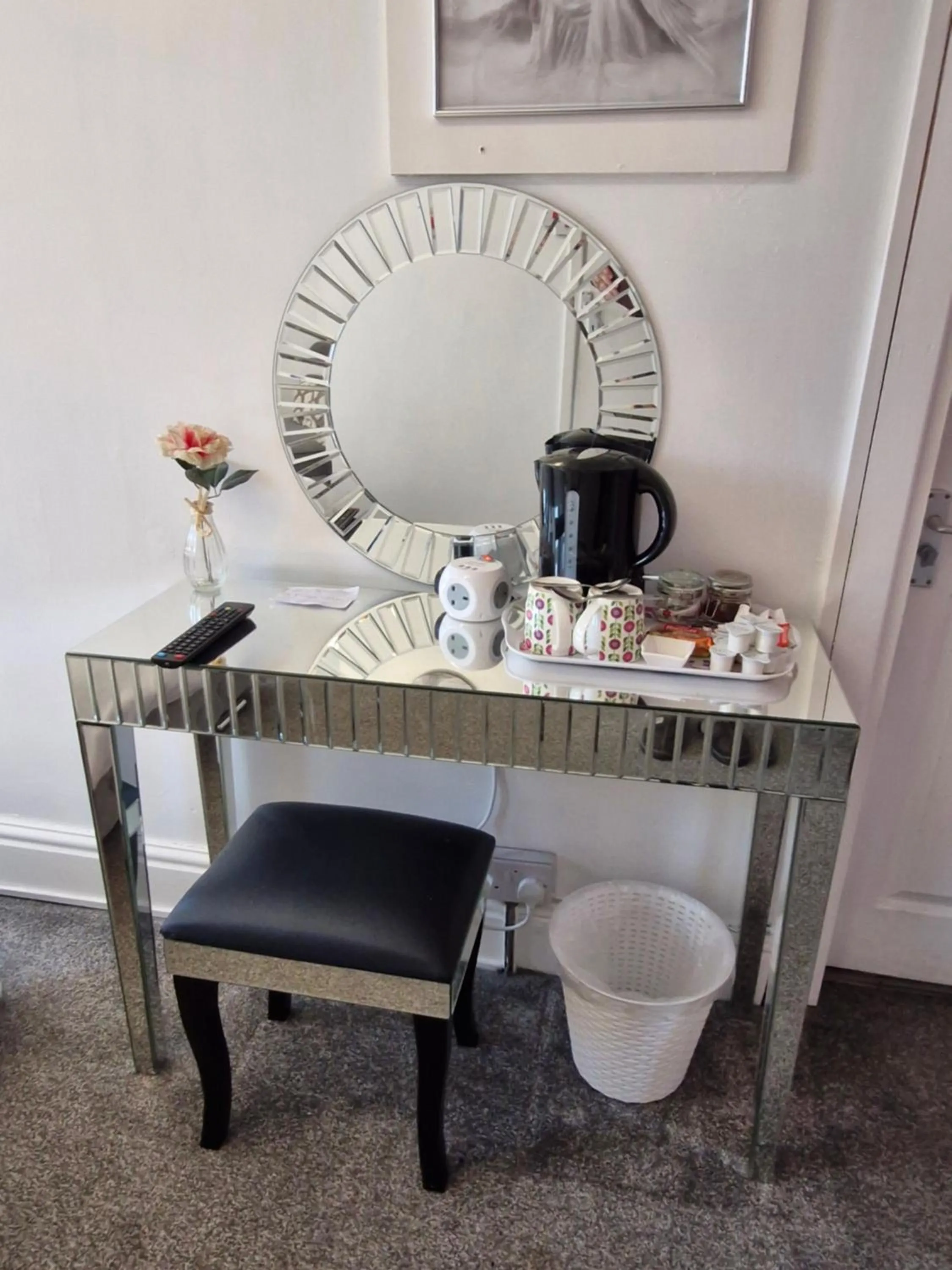 Coffee/tea facilities in Rocklea Hotel