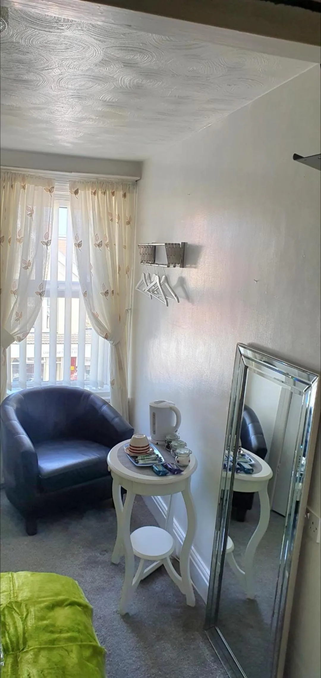 Seating area in Rocklea Hotel