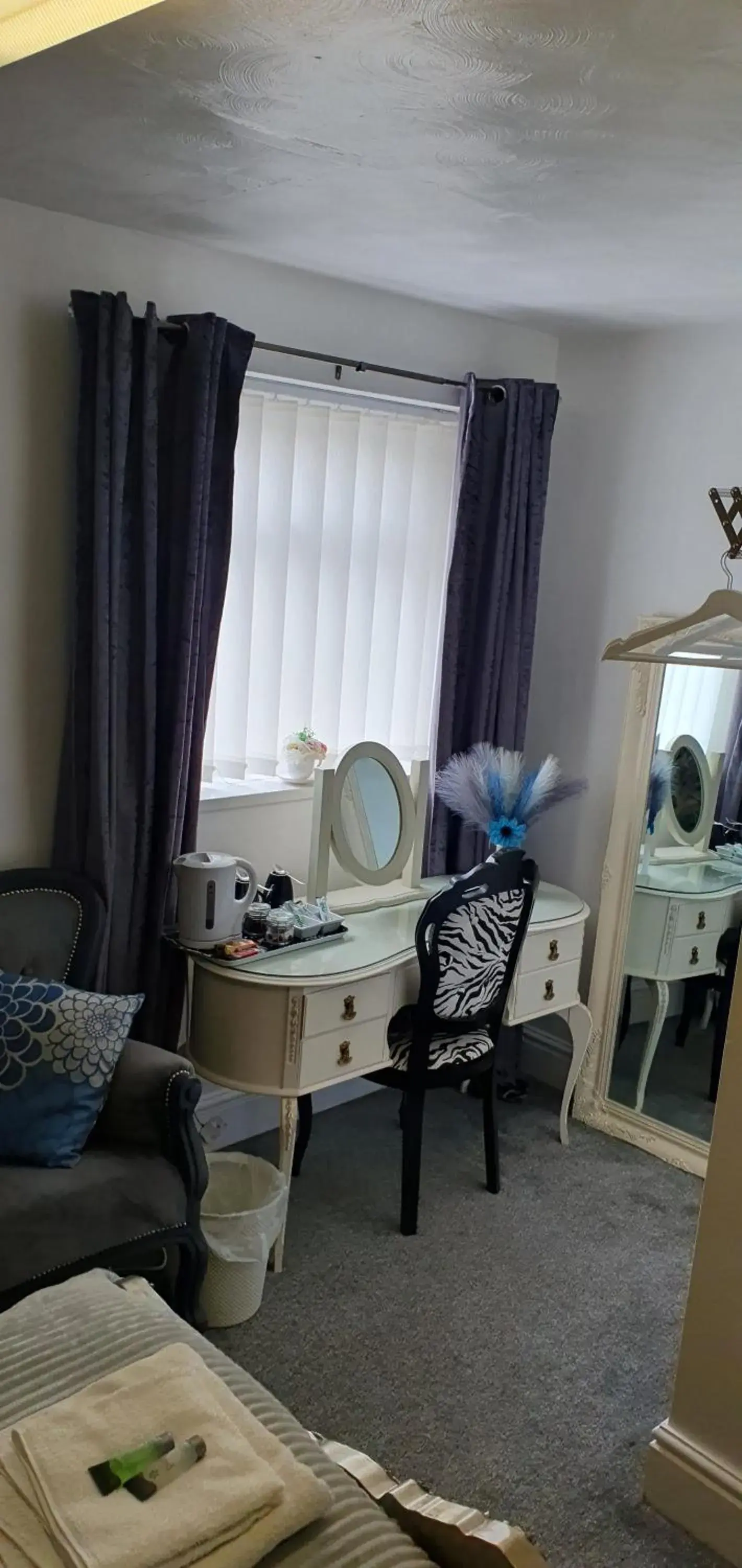 Deluxe King Room in Rocklea Hotel Deluxe King Room in Rocklea Hotel