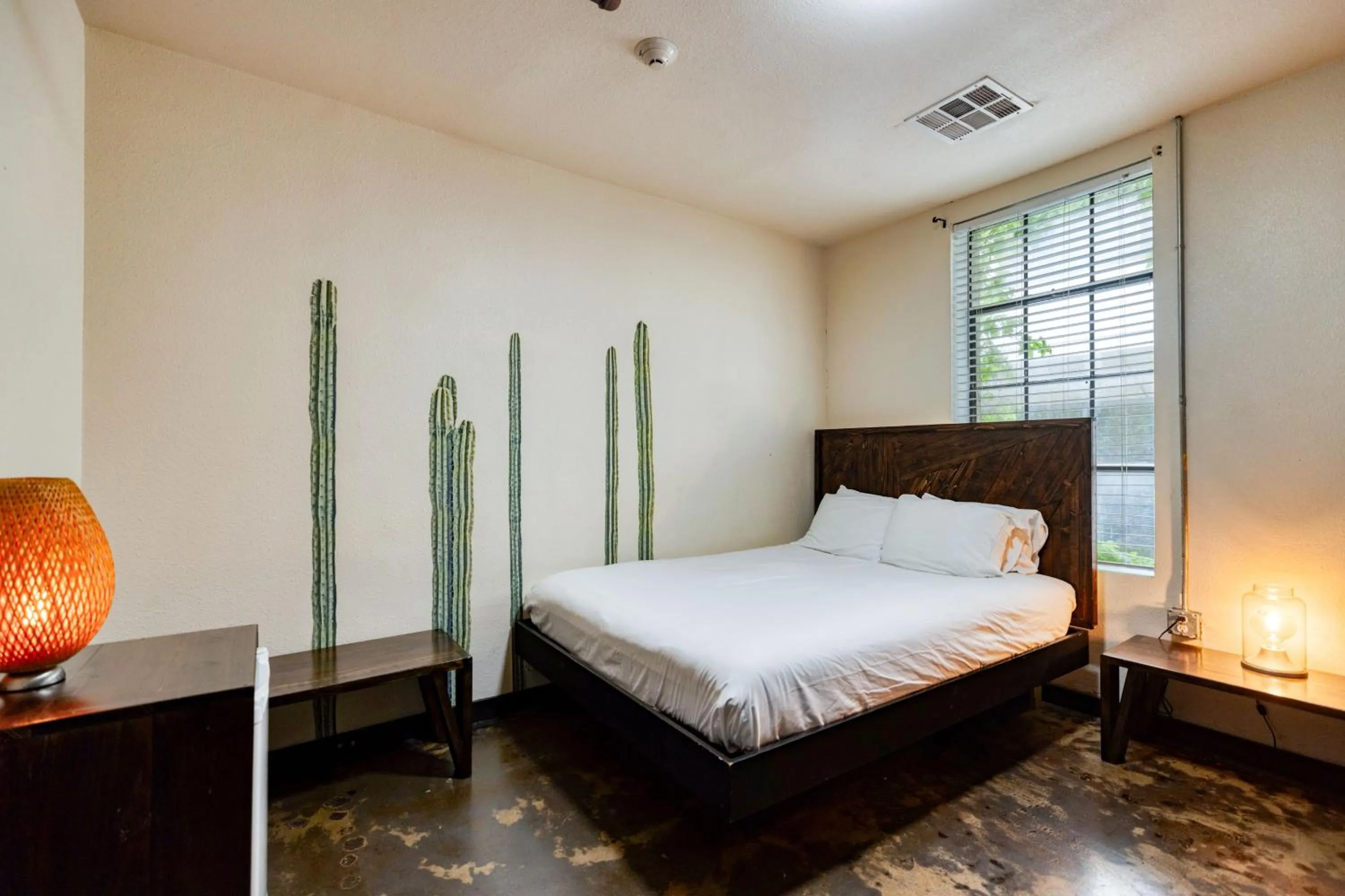 Bedroom, Bed in Firehouse Hostel