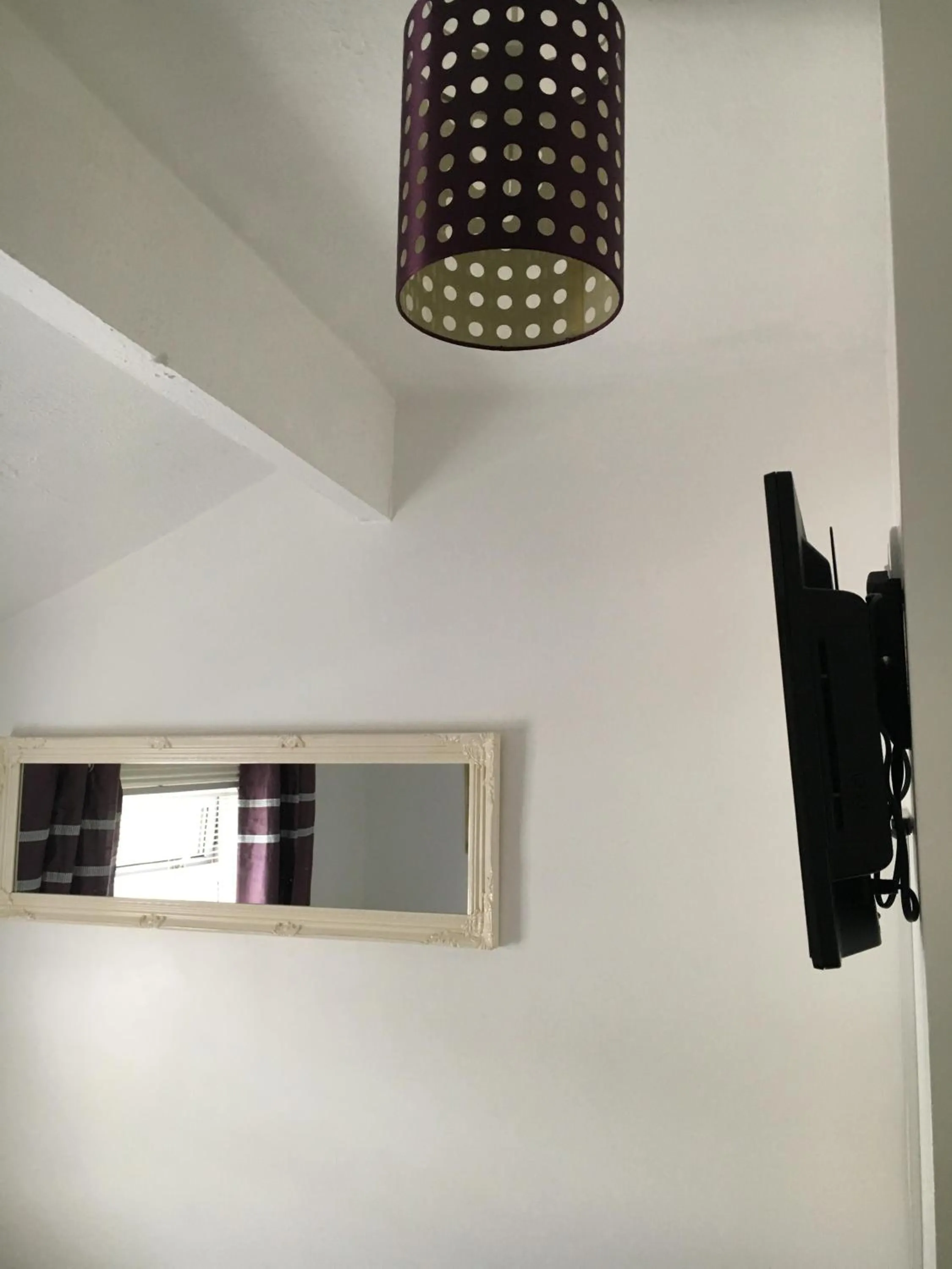 Property building in Ardern Hotel