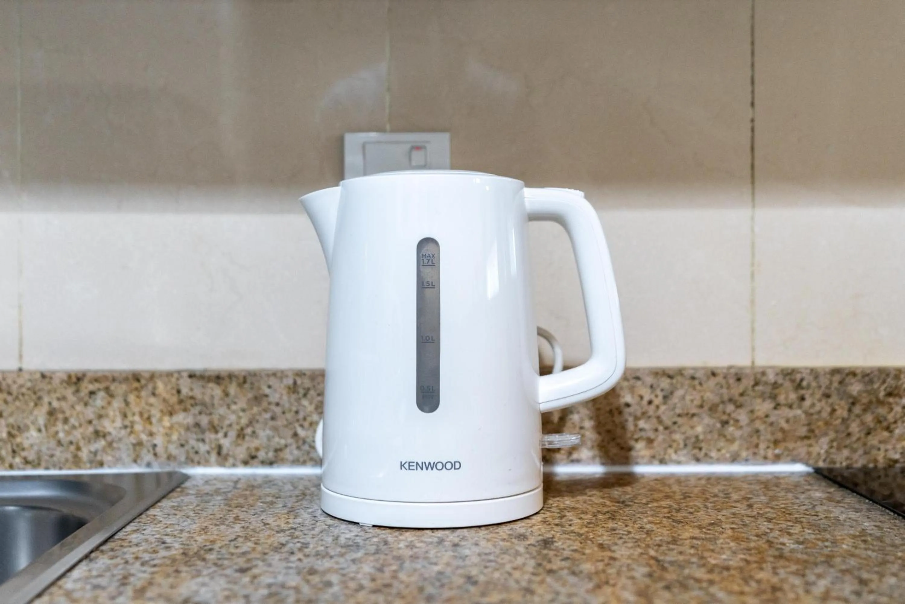 Kitchen or kitchenette in White Sage - Gorgeous Apartment in JLT Near the Metro Station