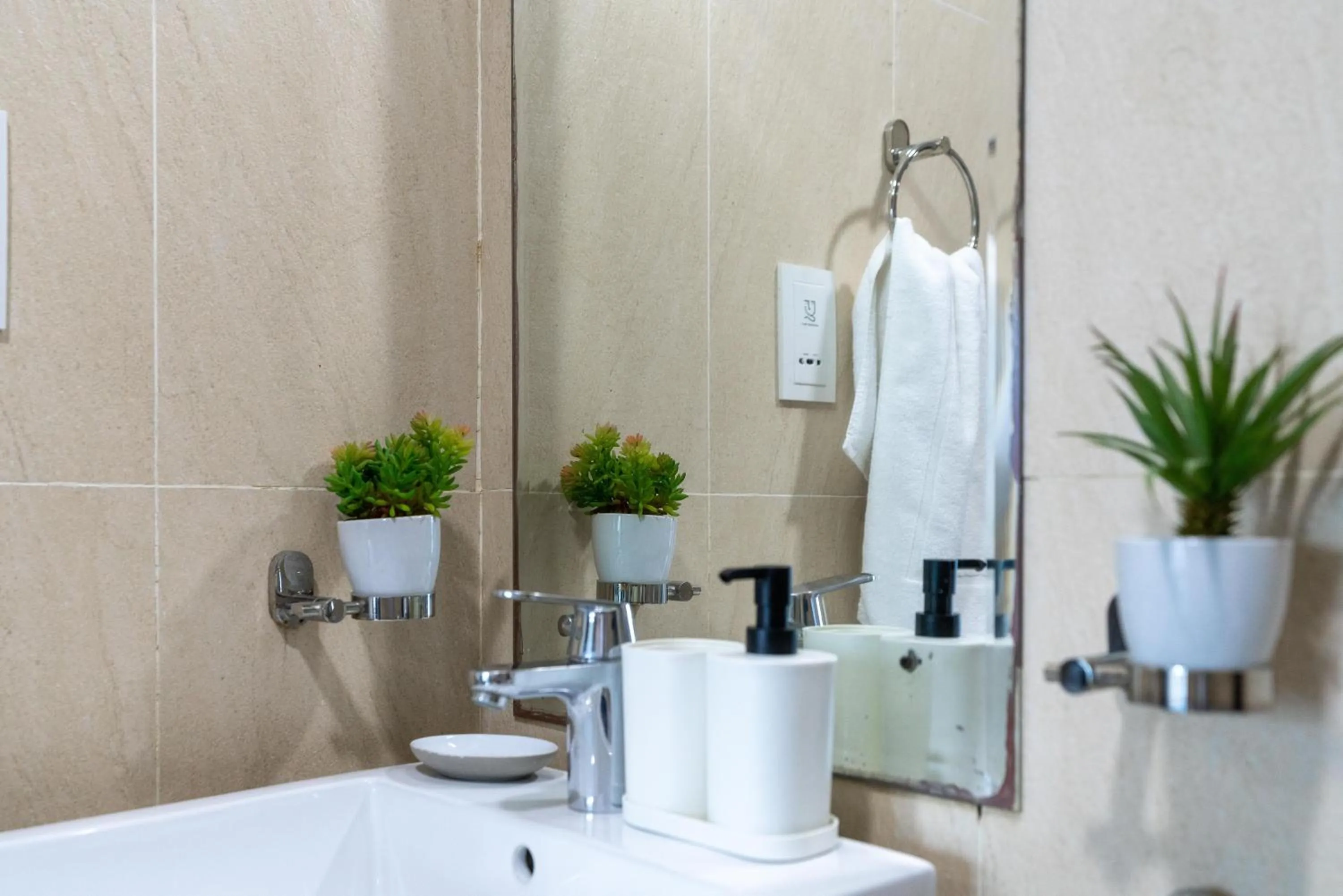 Bathroom in White Sage - Gorgeous Apartment in JLT Near the Metro Station