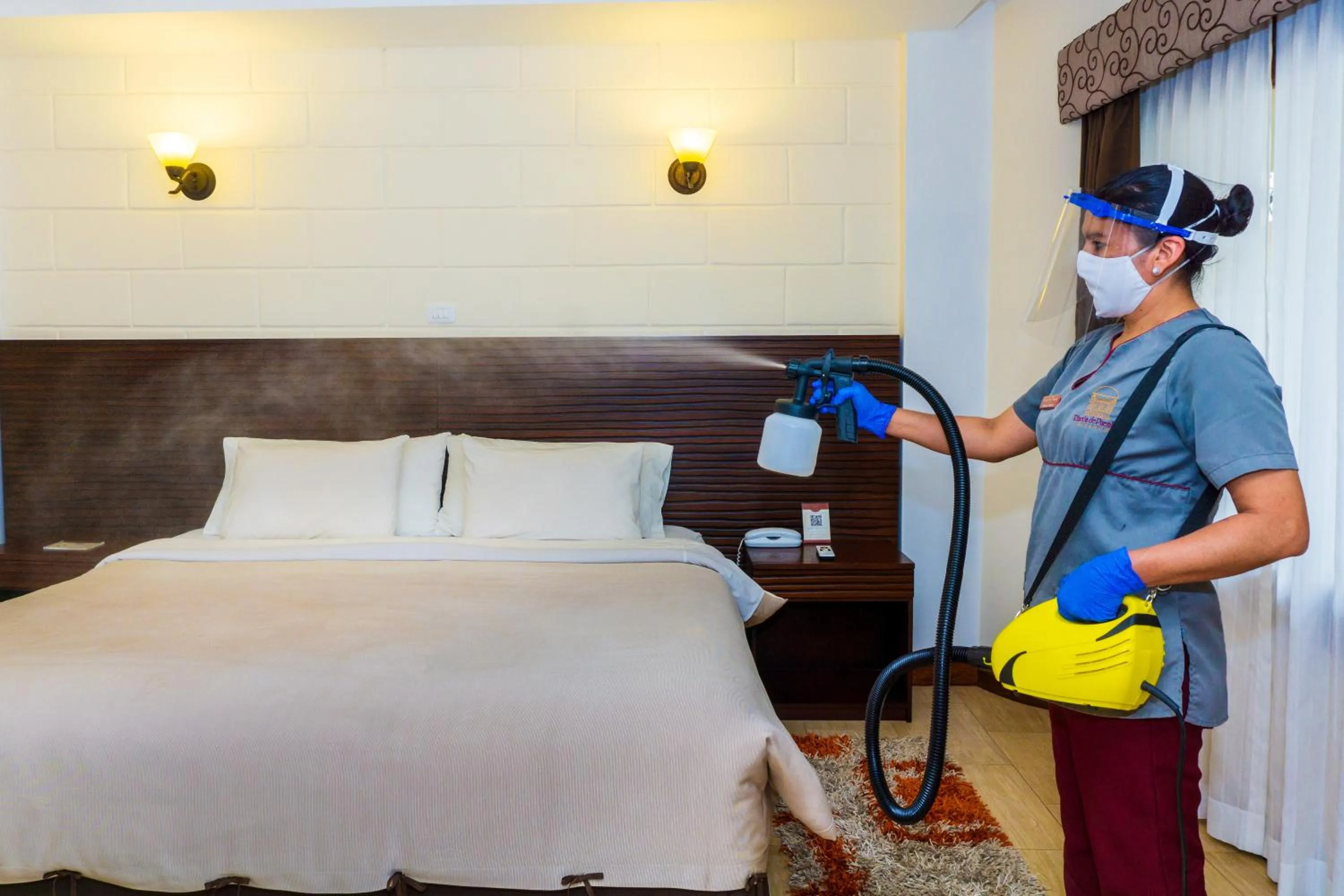 Bedroom, Bed in Hotel Rincon de Puembo; BW Signature Collection