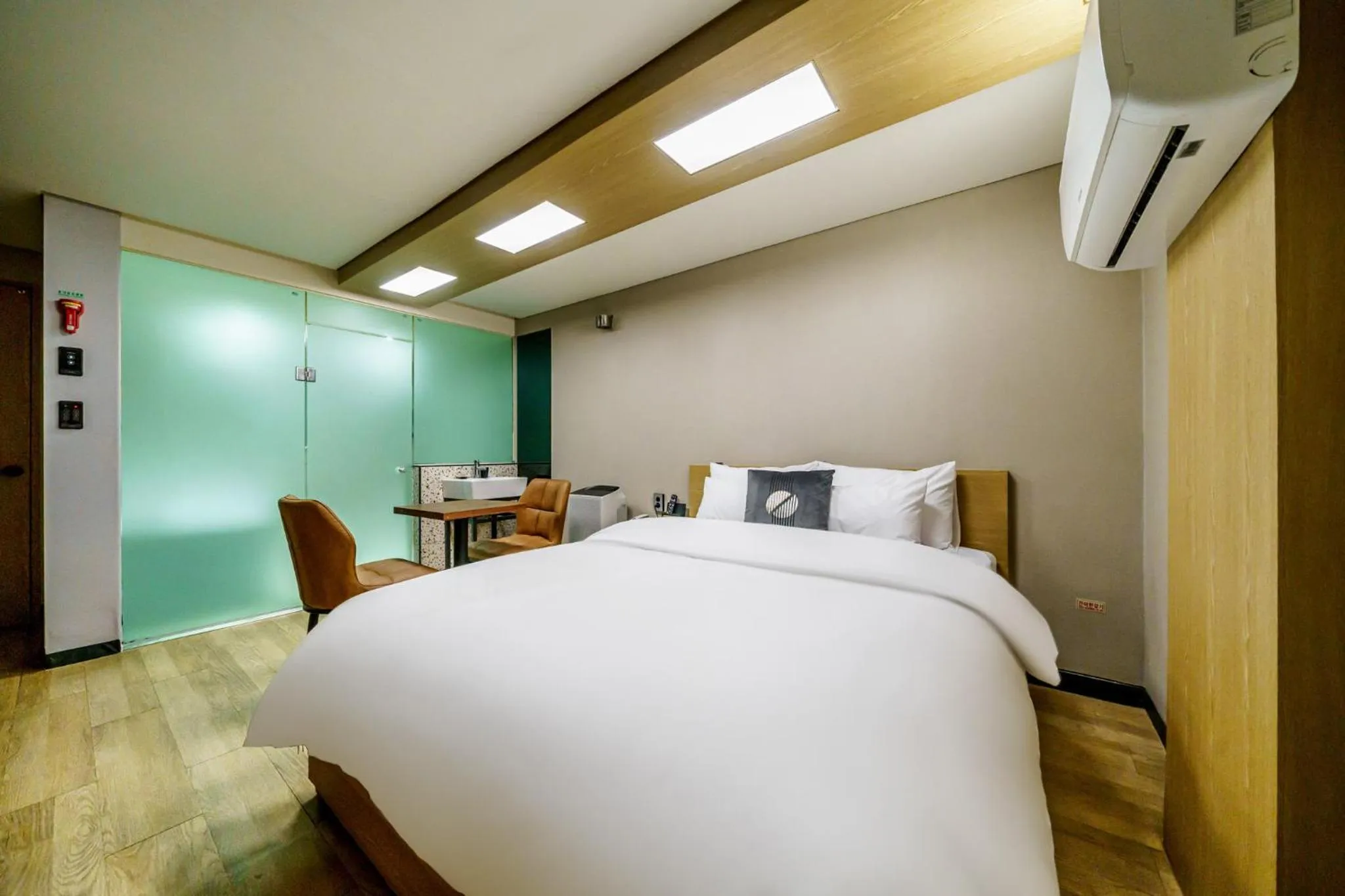 Bed in Bulgwang 3S Hotel