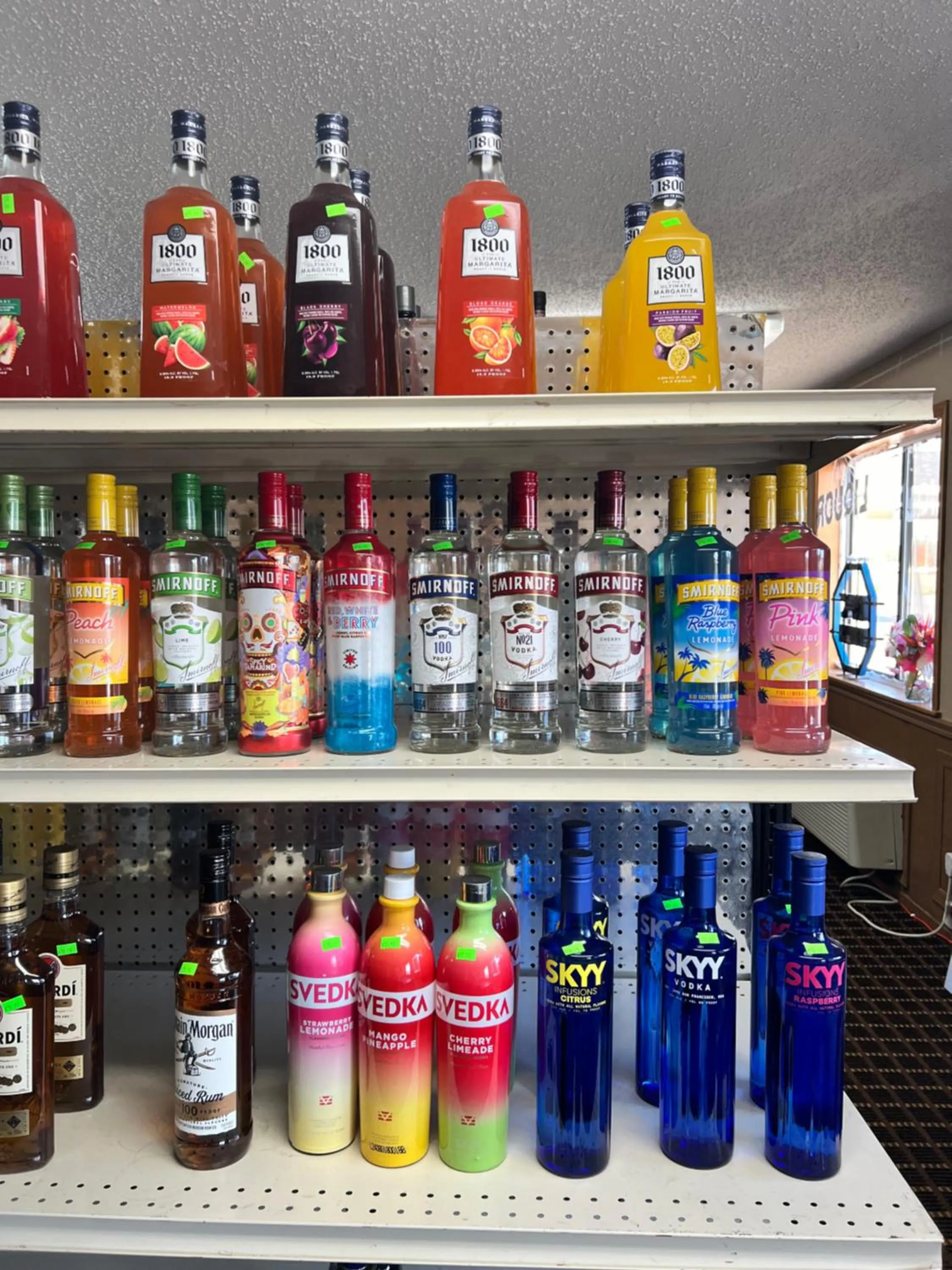 Designer Inn and Suites