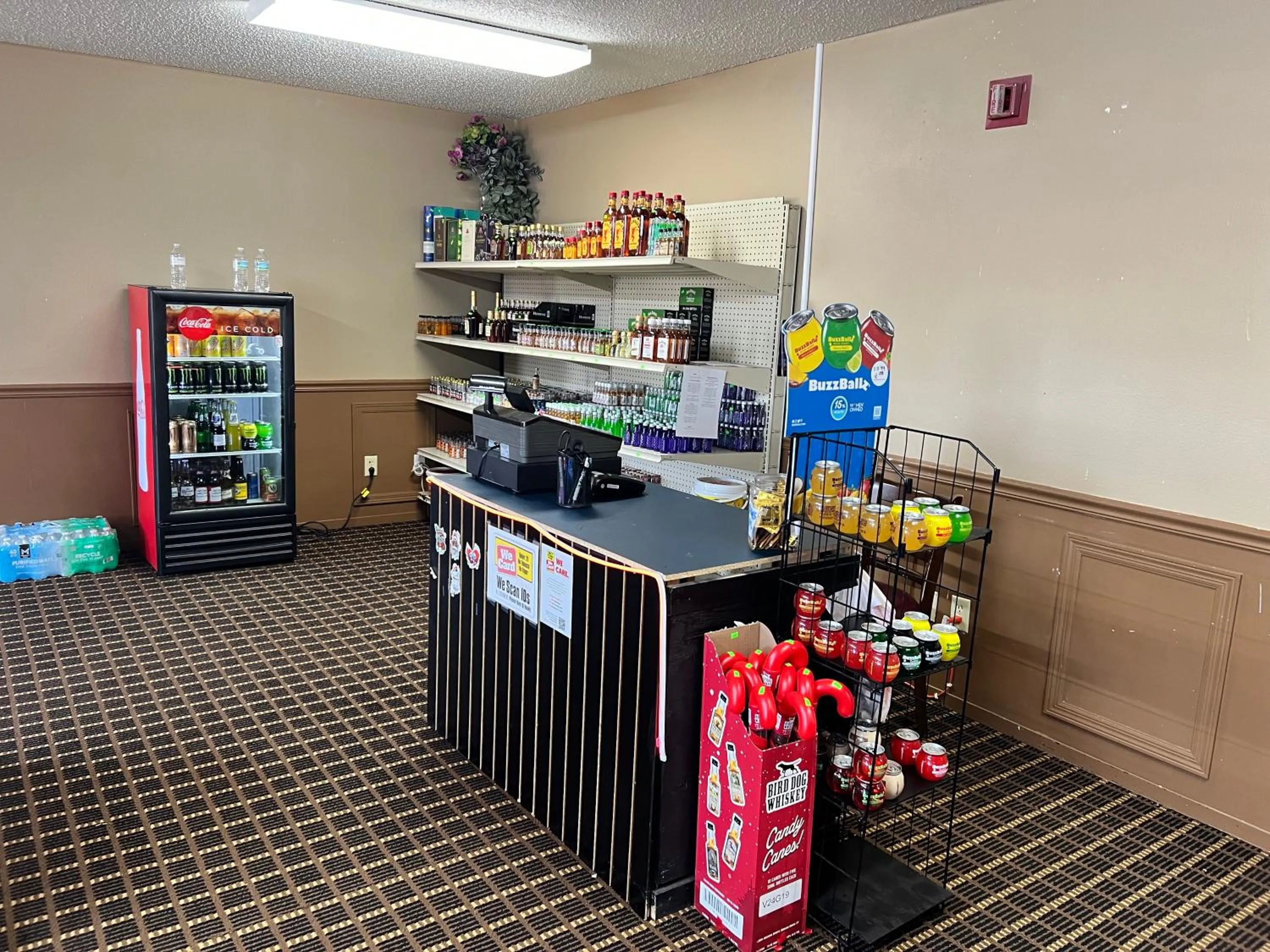 Designer Inn and Suites