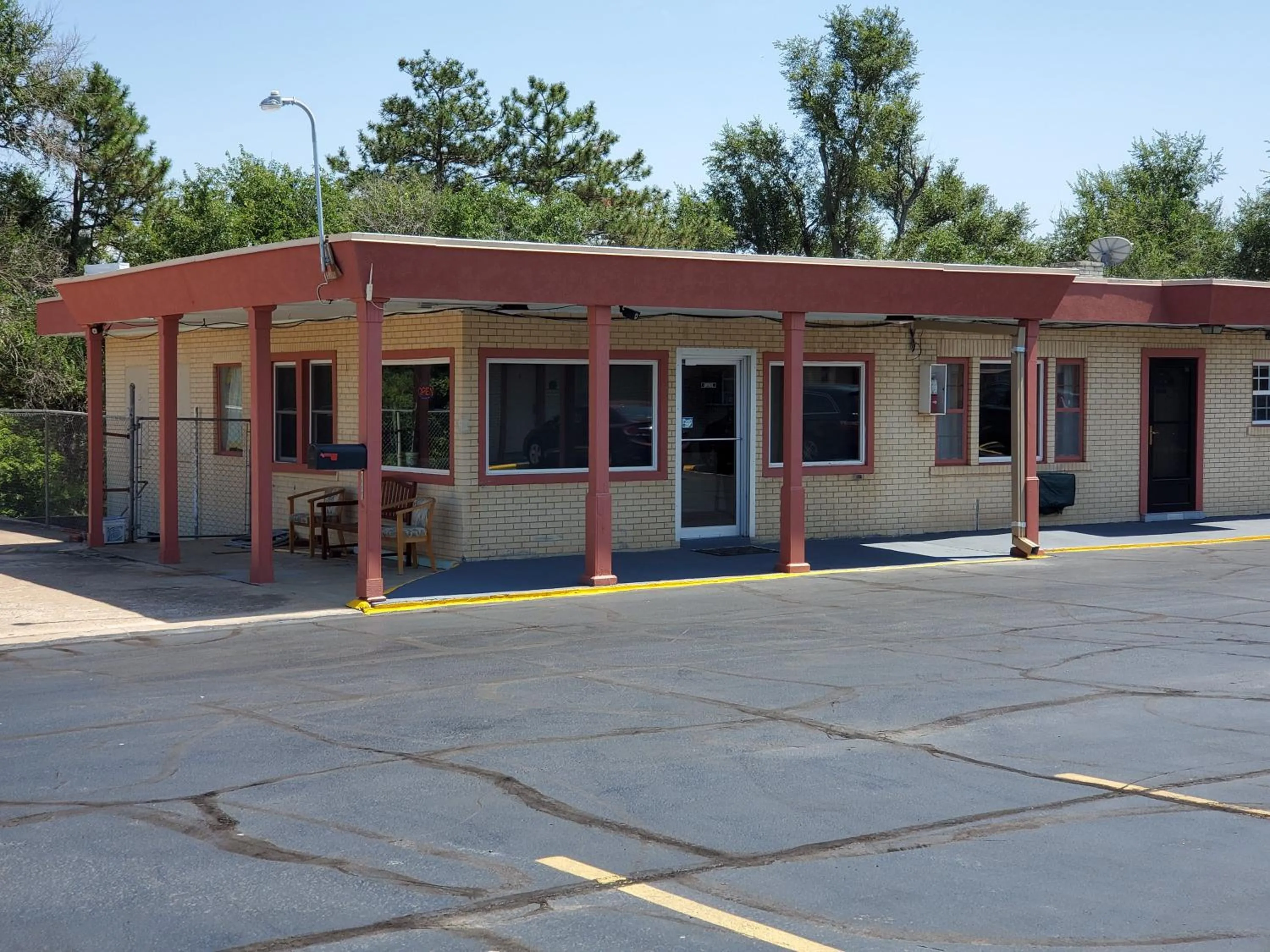 Property building in Economy Inn