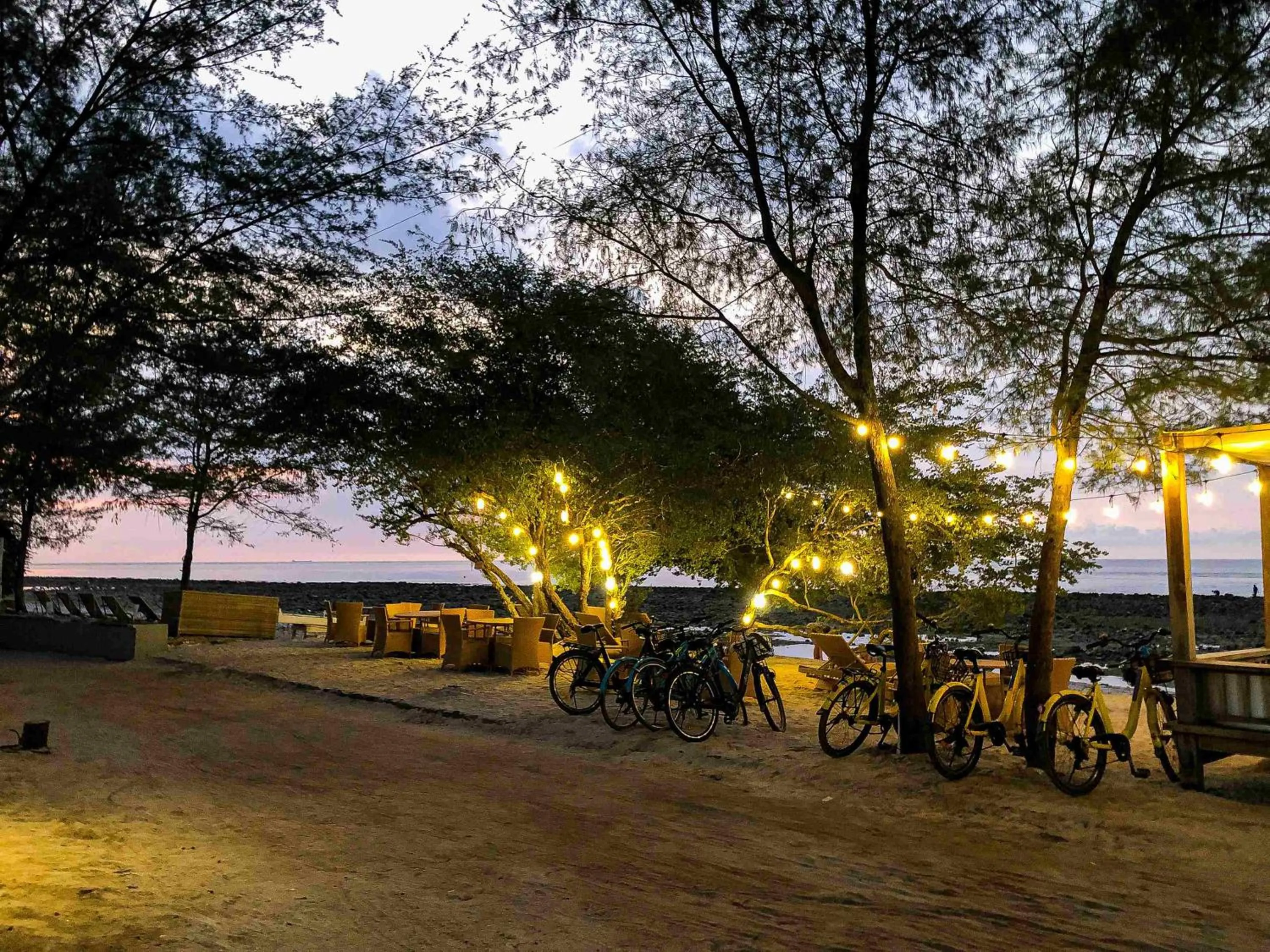 Restaurant/places to eat in Villa Penyu Gili Trawangan