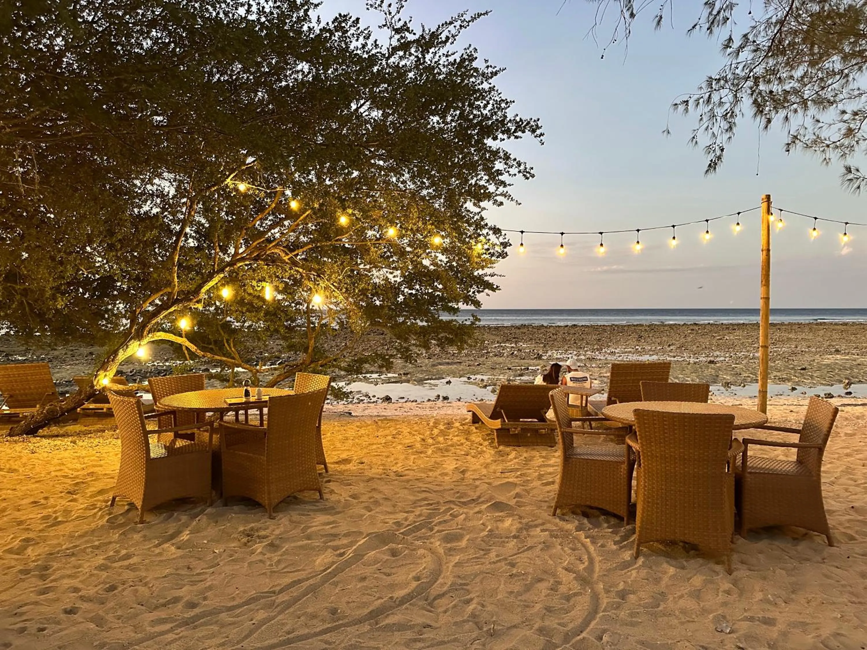 Restaurant/places to eat in Villa Penyu Gili Trawangan