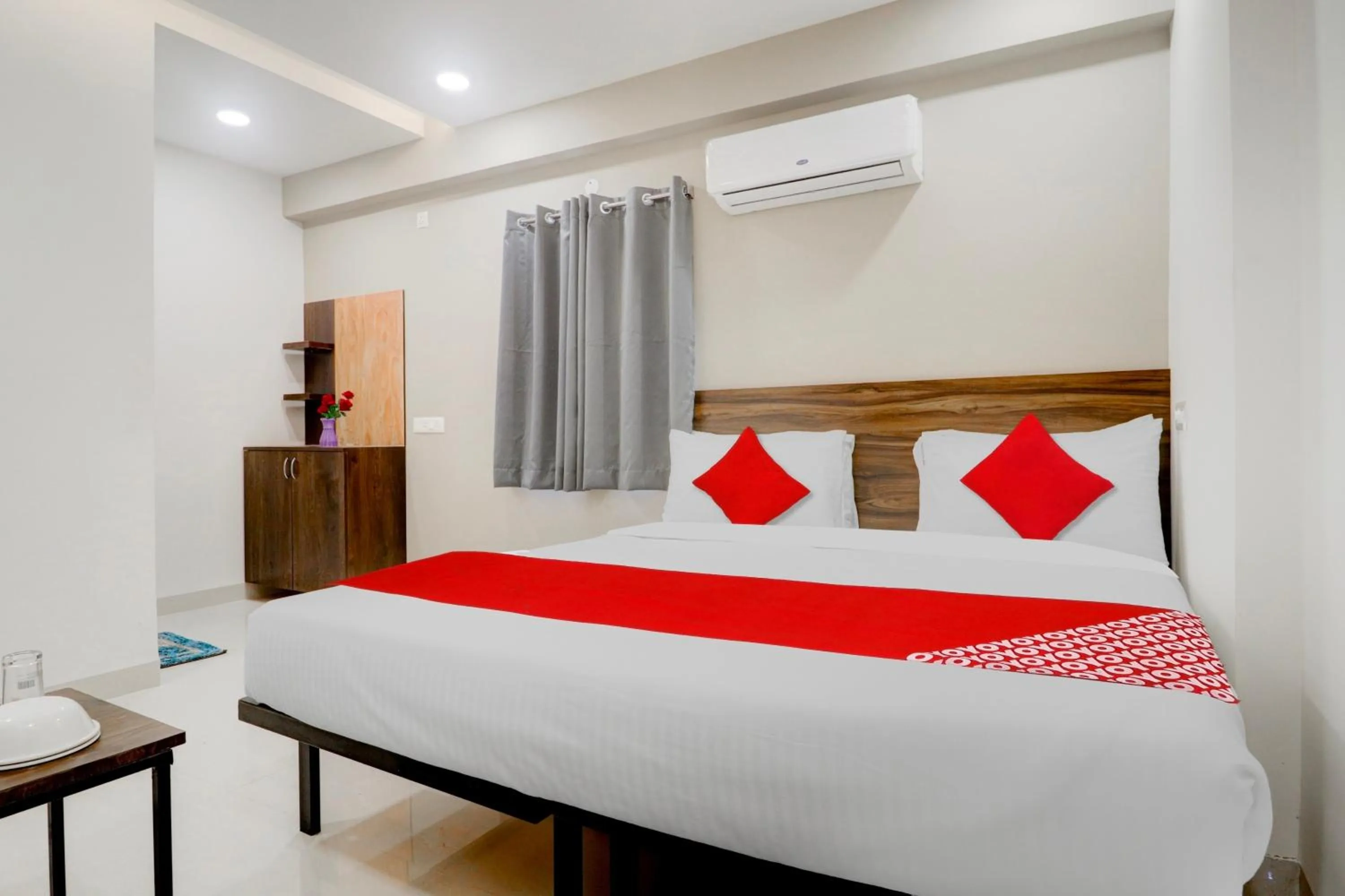 Bedroom, Bed in Hotel O Prime Time Hotel