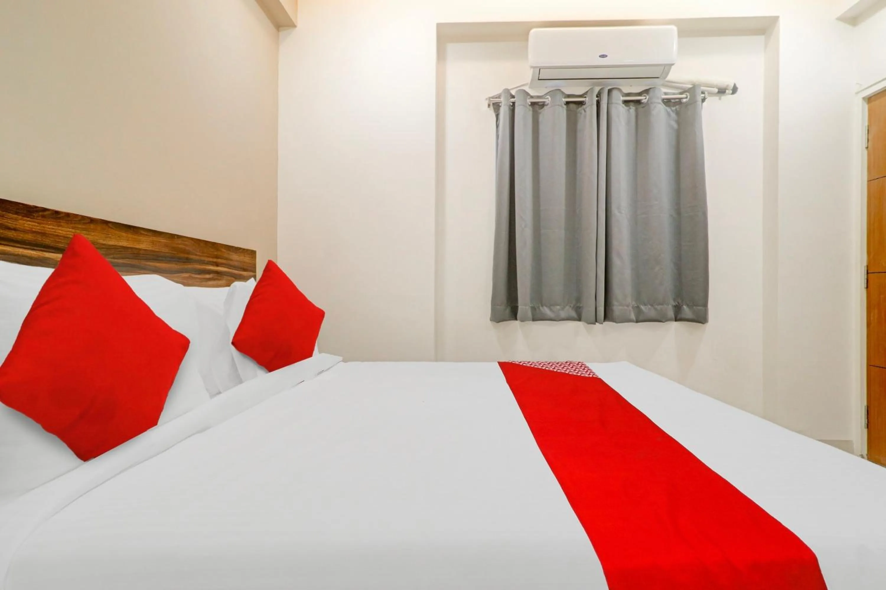 Bedroom, Bed in Super Hotel O Prime Time Hotel