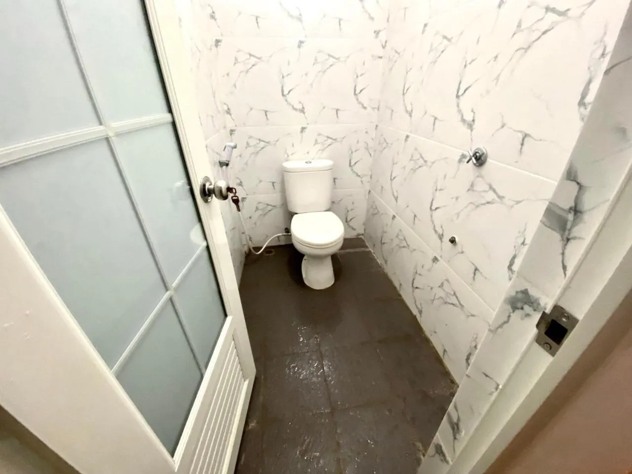 Toilet in Kasmarani Homestay