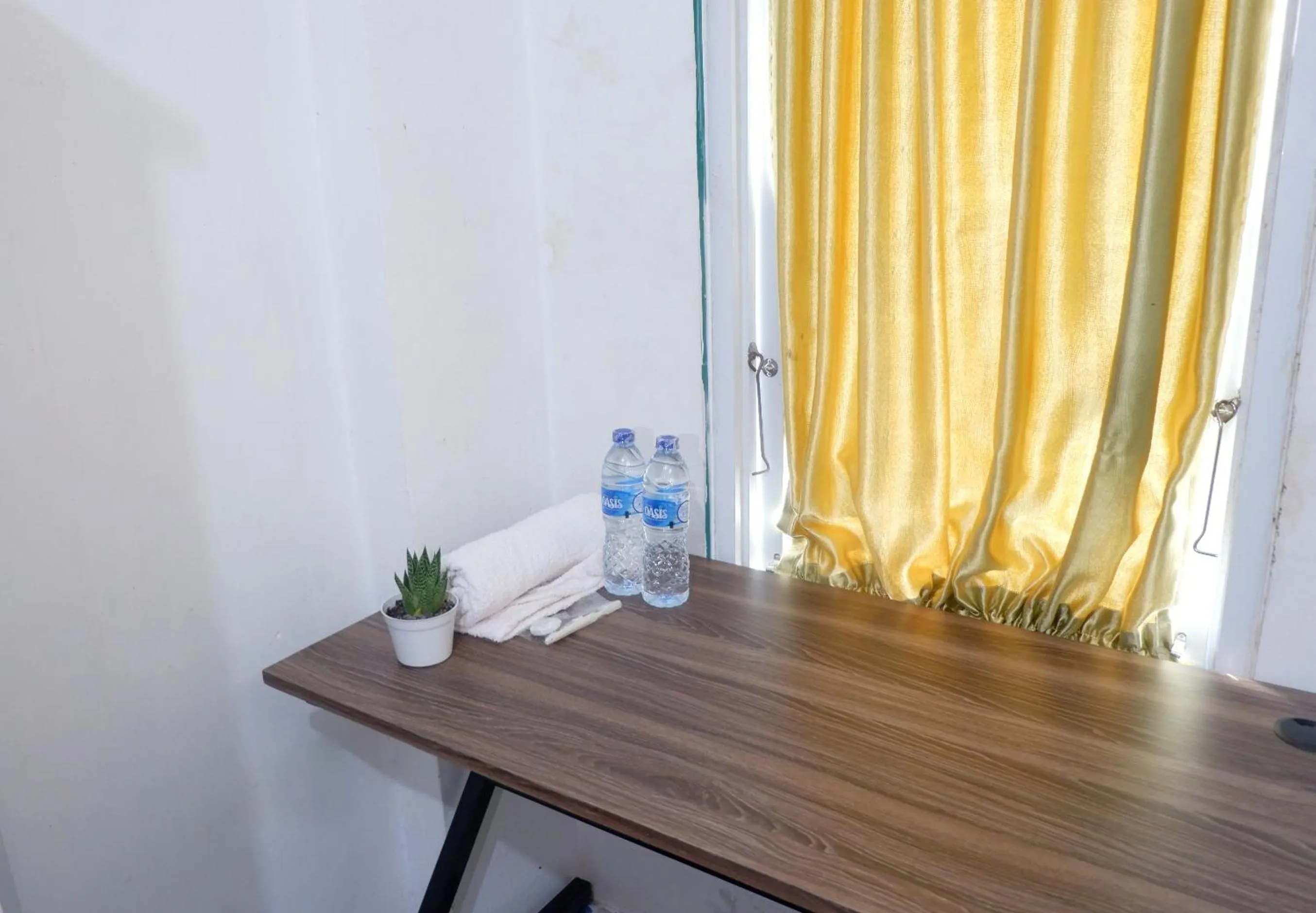 hair dresser in Kasmarani Homestay