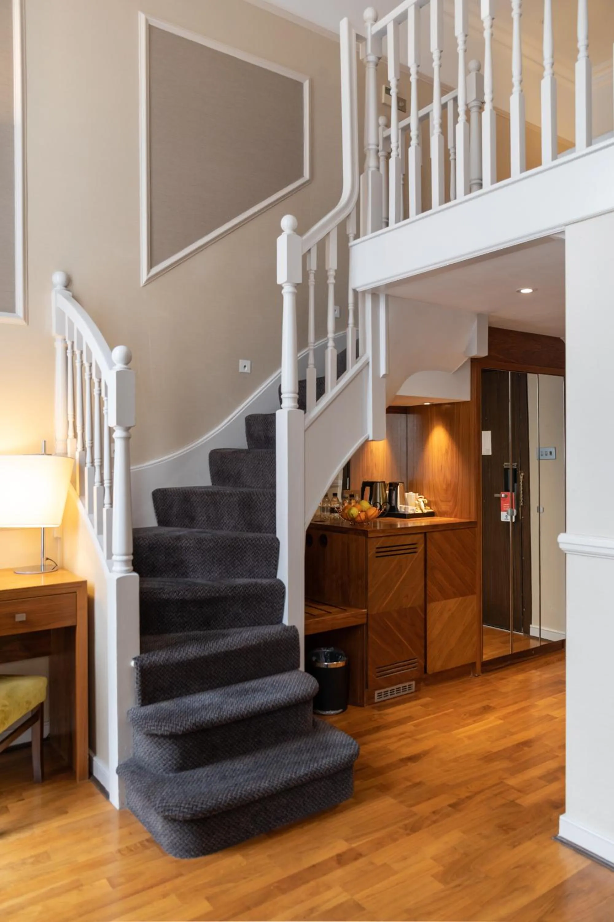 Bedroom in Best Western Mornington Hotel Hyde Park