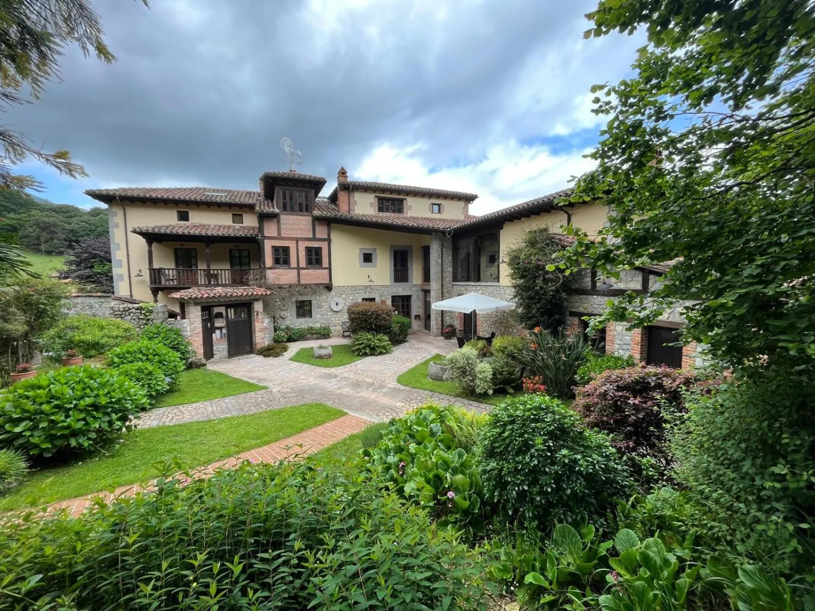 HOTEL RURAL ARREDONDO