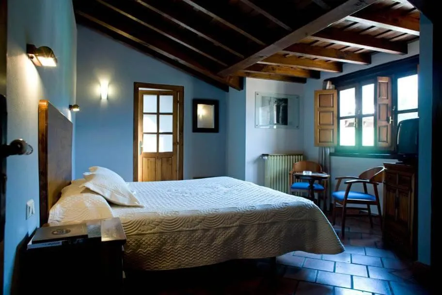 Bed in HOTEL RURAL ARREDONDO