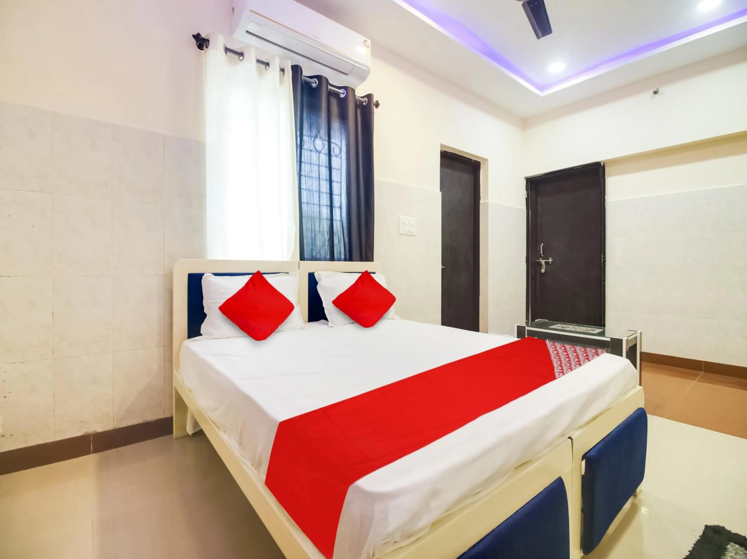 Bedroom, Bed in Super Hotel O Space Inn