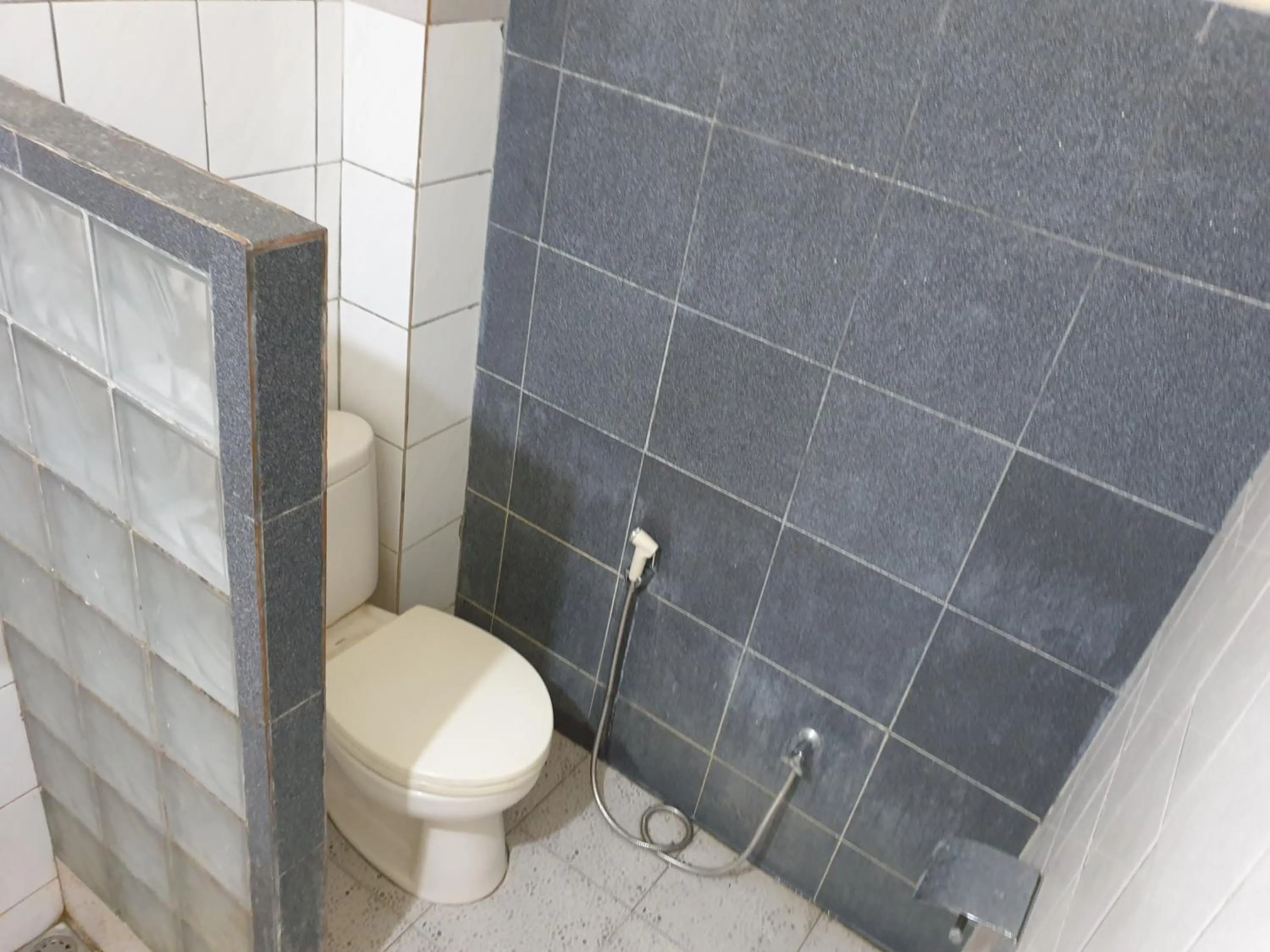 Shower in Thyesza Hotel Resort