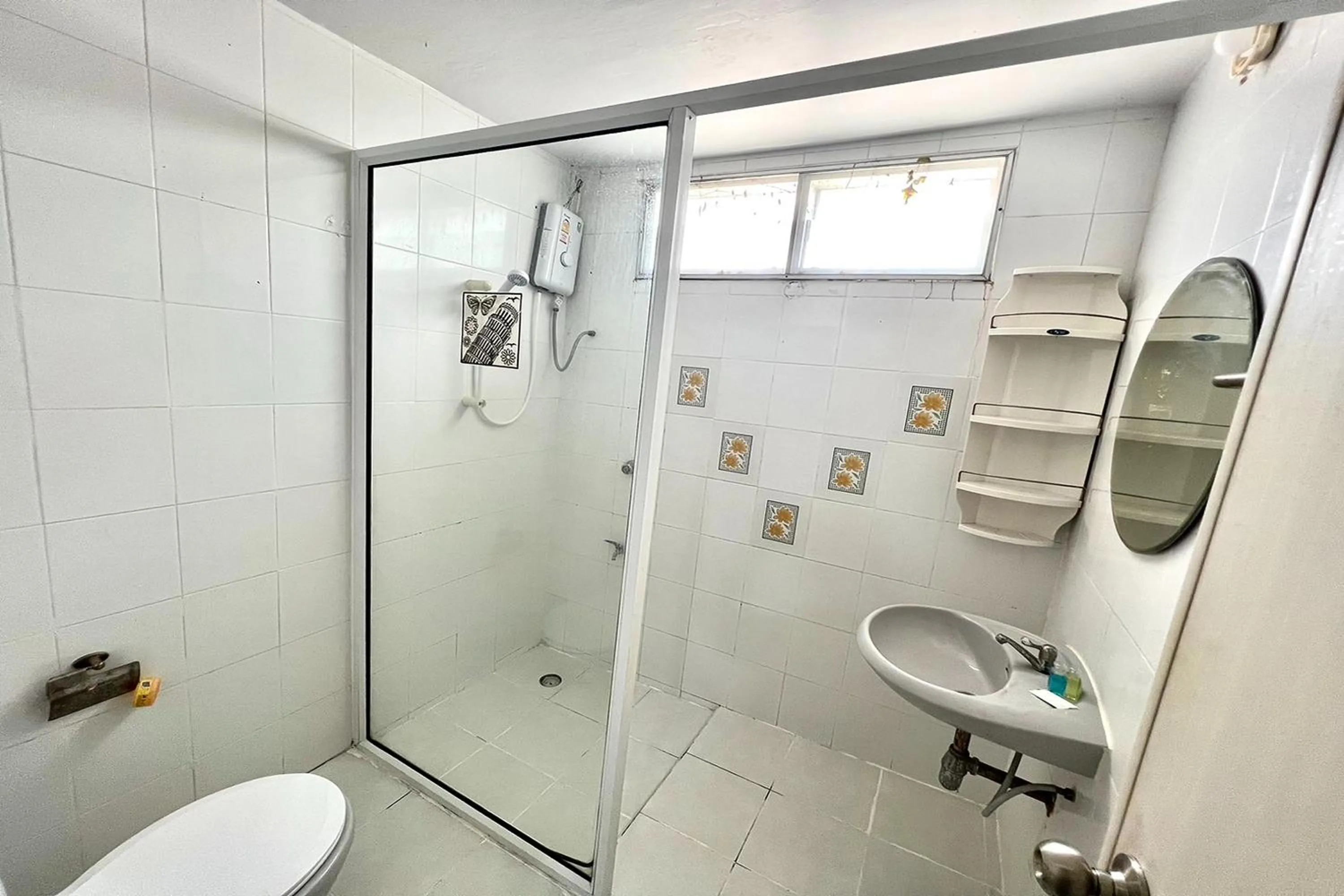 Toilet in U.D.Home Apartment