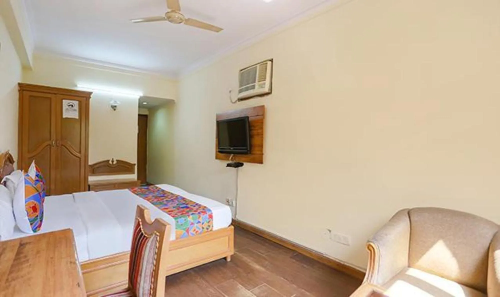 Bed in FabHotel Altus