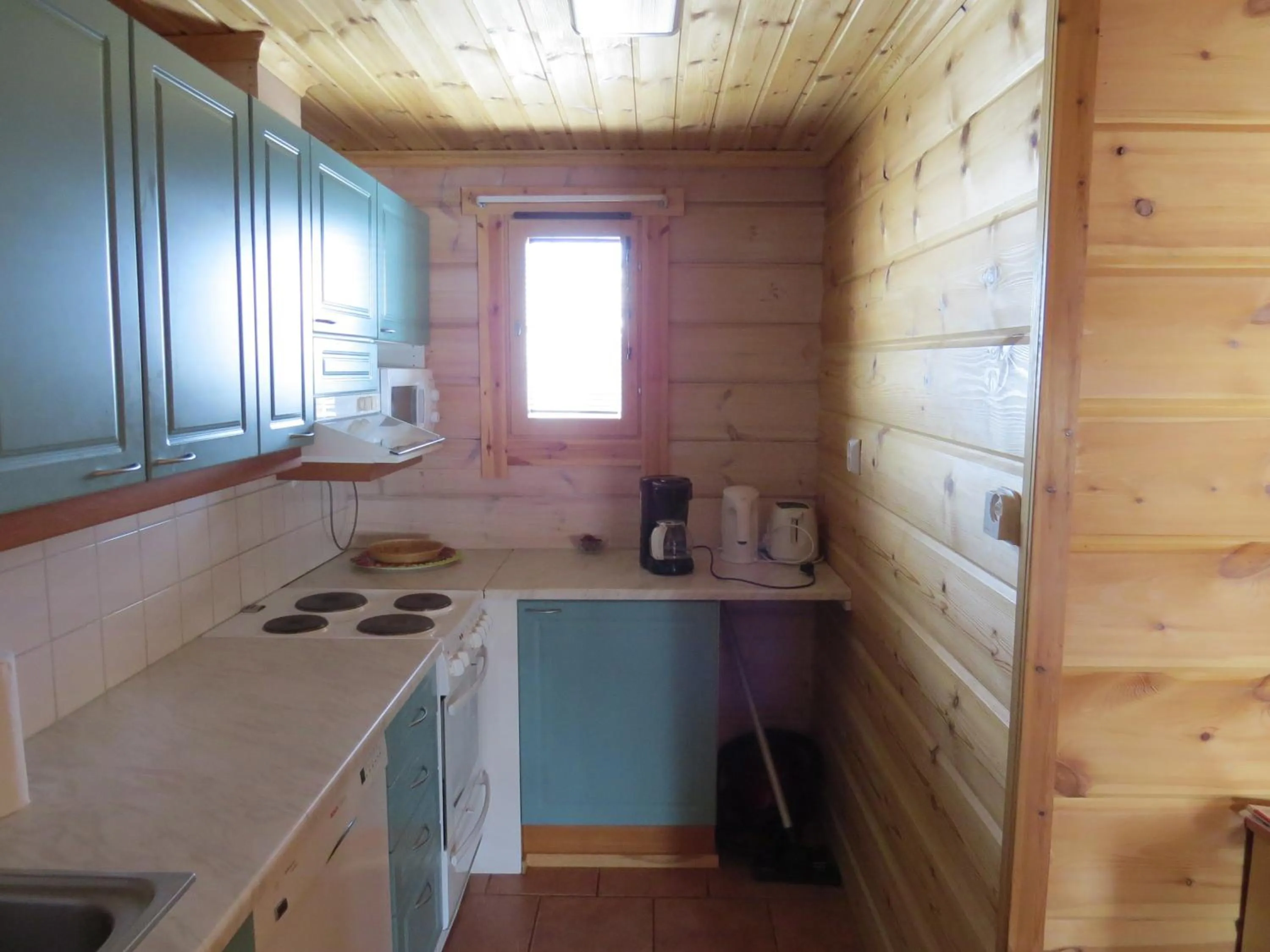 Kitchen or kitchenette in Arctic Polar Holiday Village