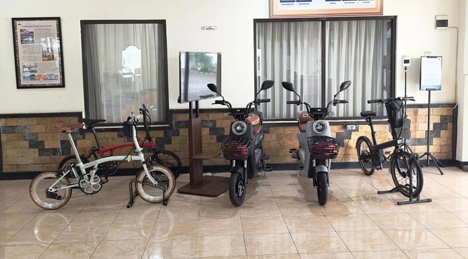 Cycling in Hotel Pelangi Malang, Kayutangan Heritage