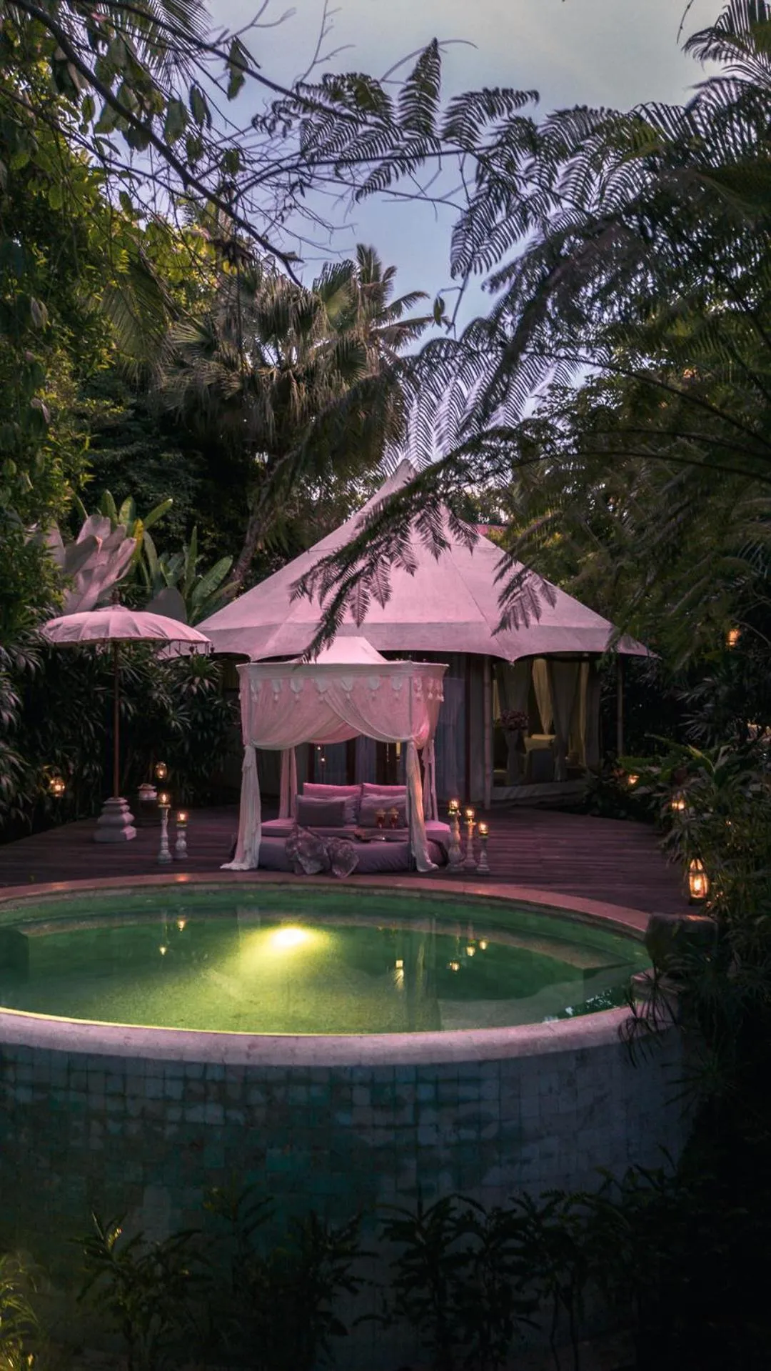 Swimming pool in Sandat Glamping Tents