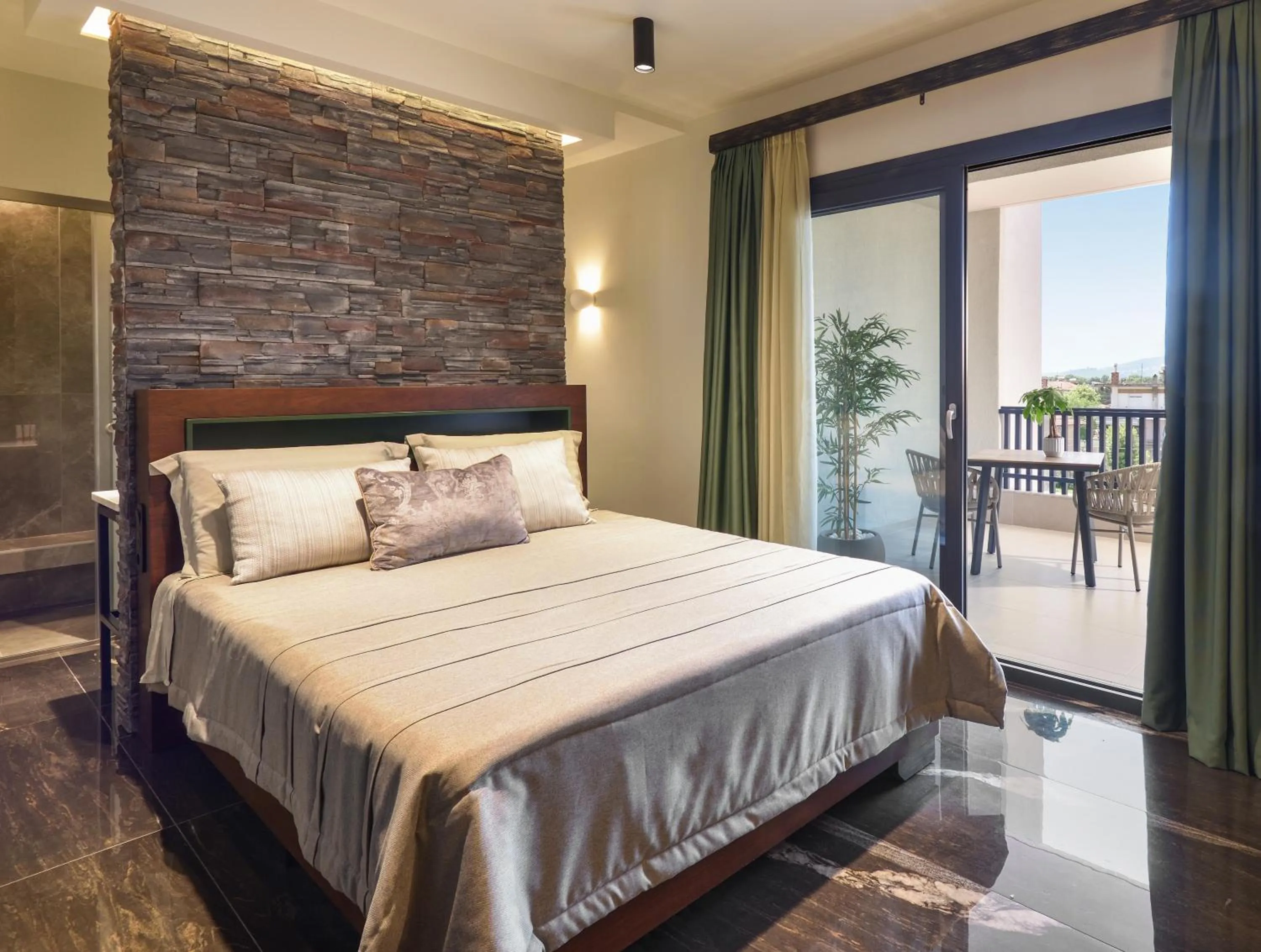 Bedroom, Bed in CORYLUS Luxury Rooms & Suites