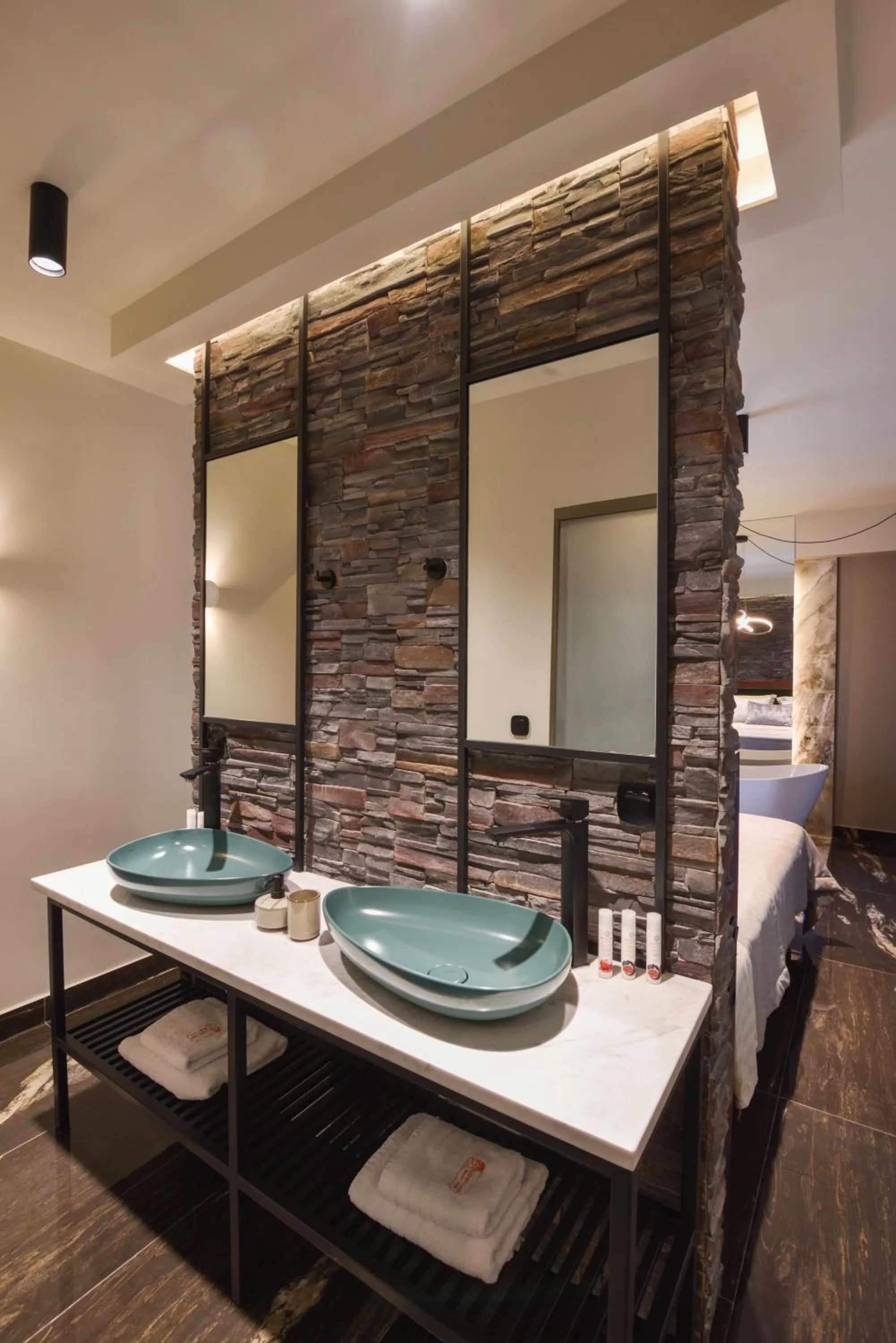 Bathroom in CORYLUS Luxury Rooms & Suites