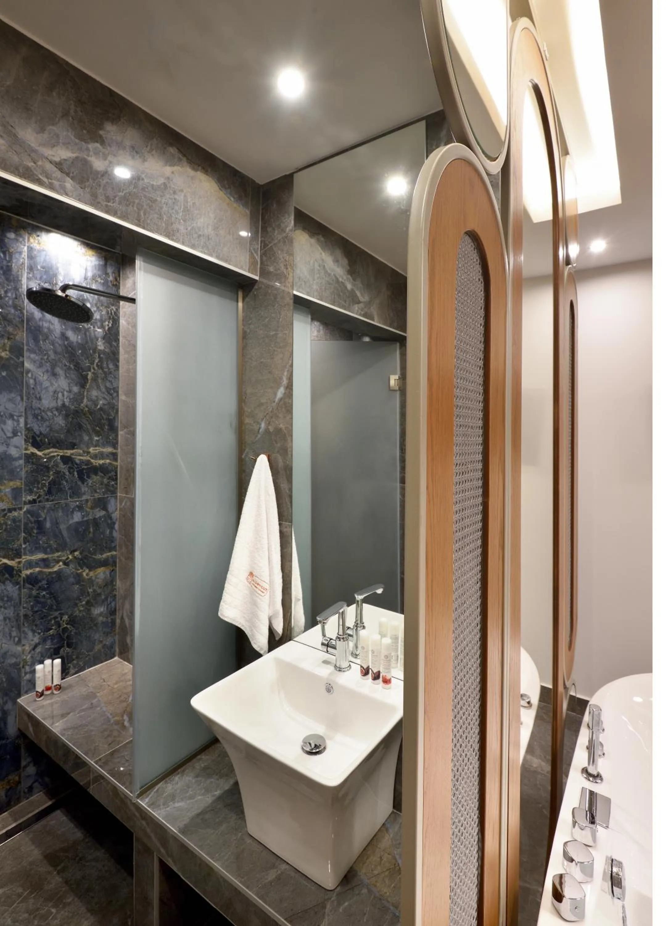 Bathroom in CORYLUS Luxury Rooms & Suites