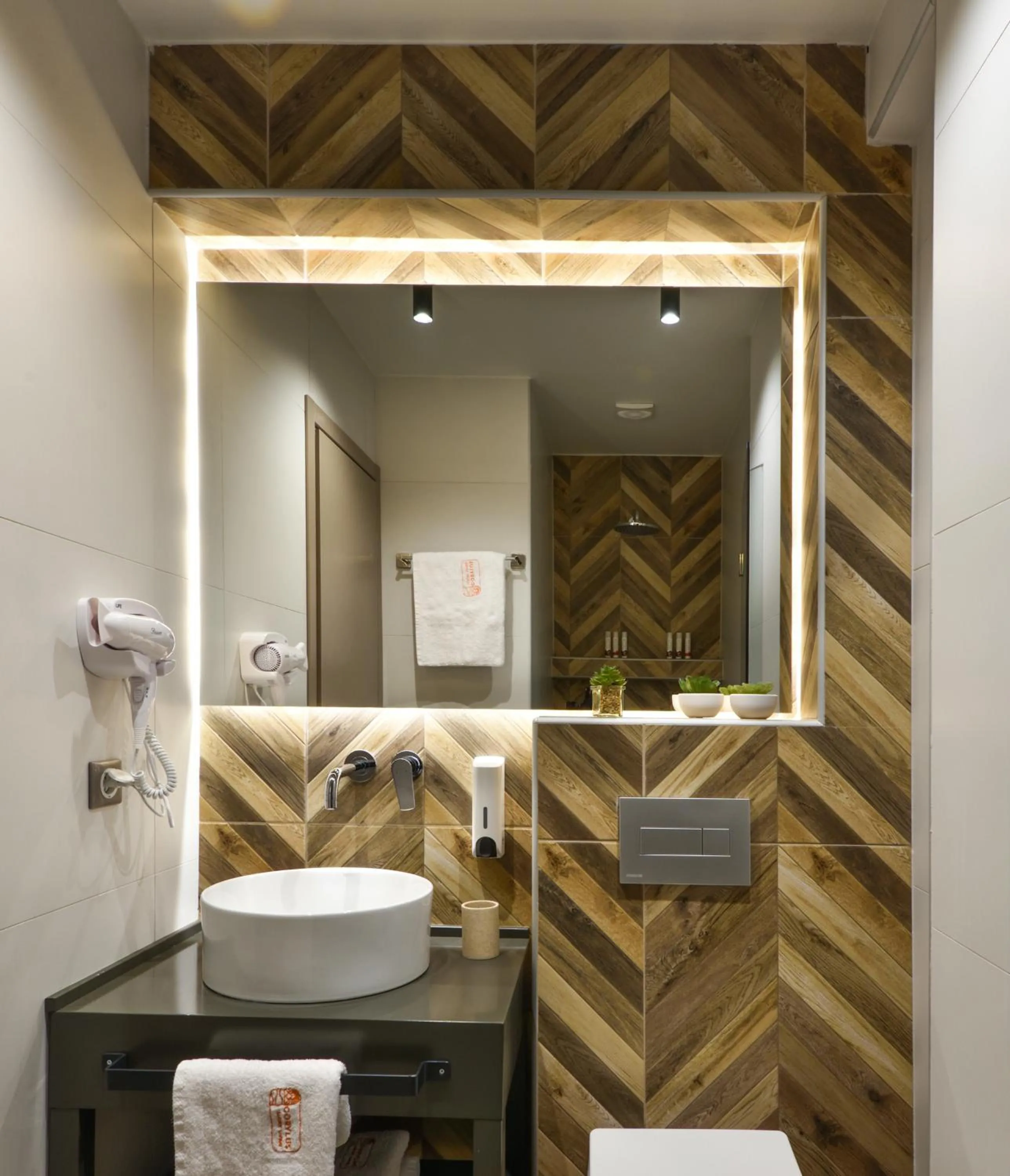 Bathroom in CORYLUS Luxury Rooms & Suites