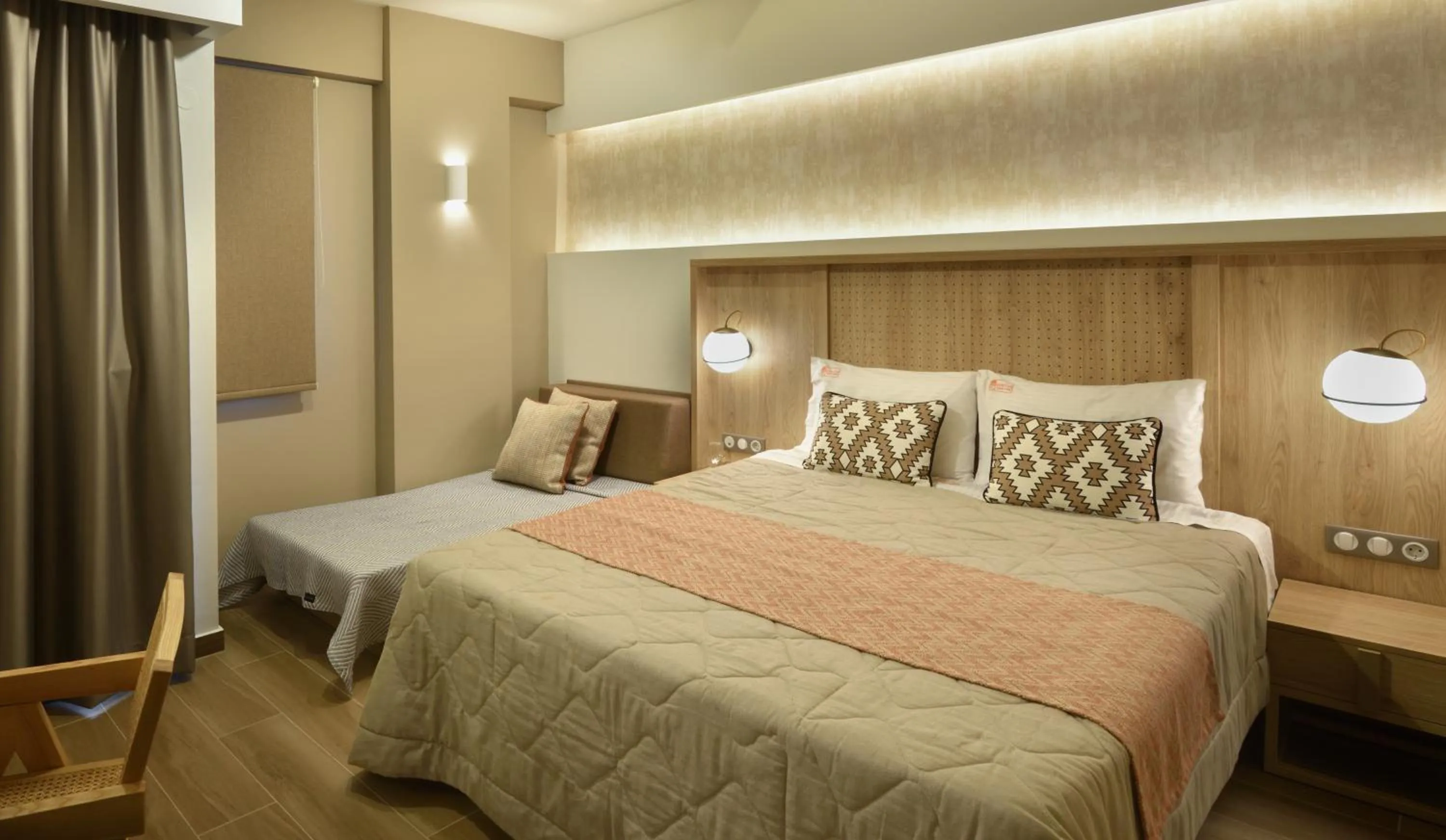 Bedroom, Bed in CORYLUS Luxury Rooms & Suites