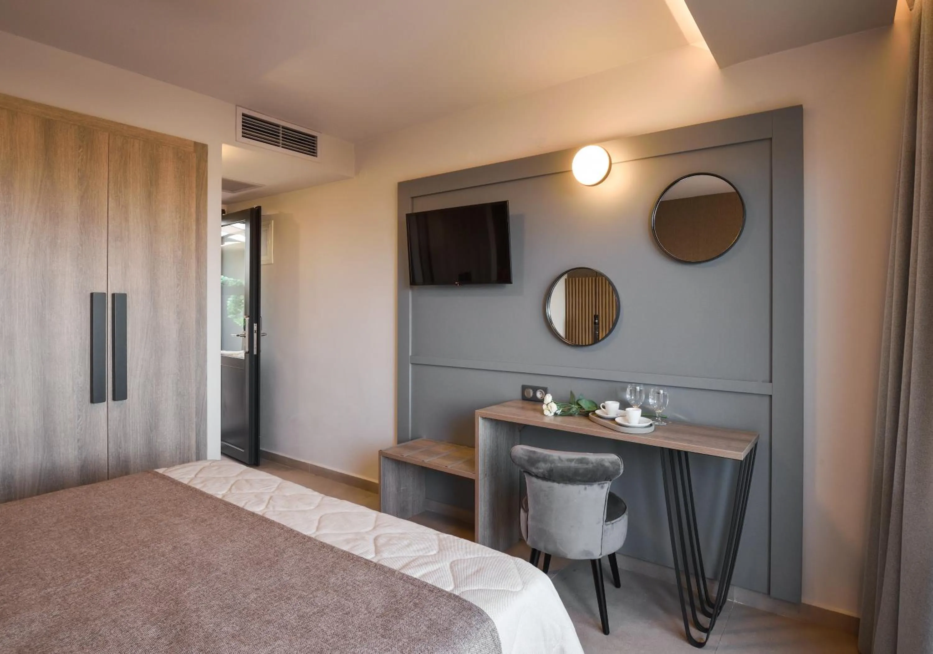 Photo of the whole room, Bed in CORYLUS Luxury Rooms & Suites