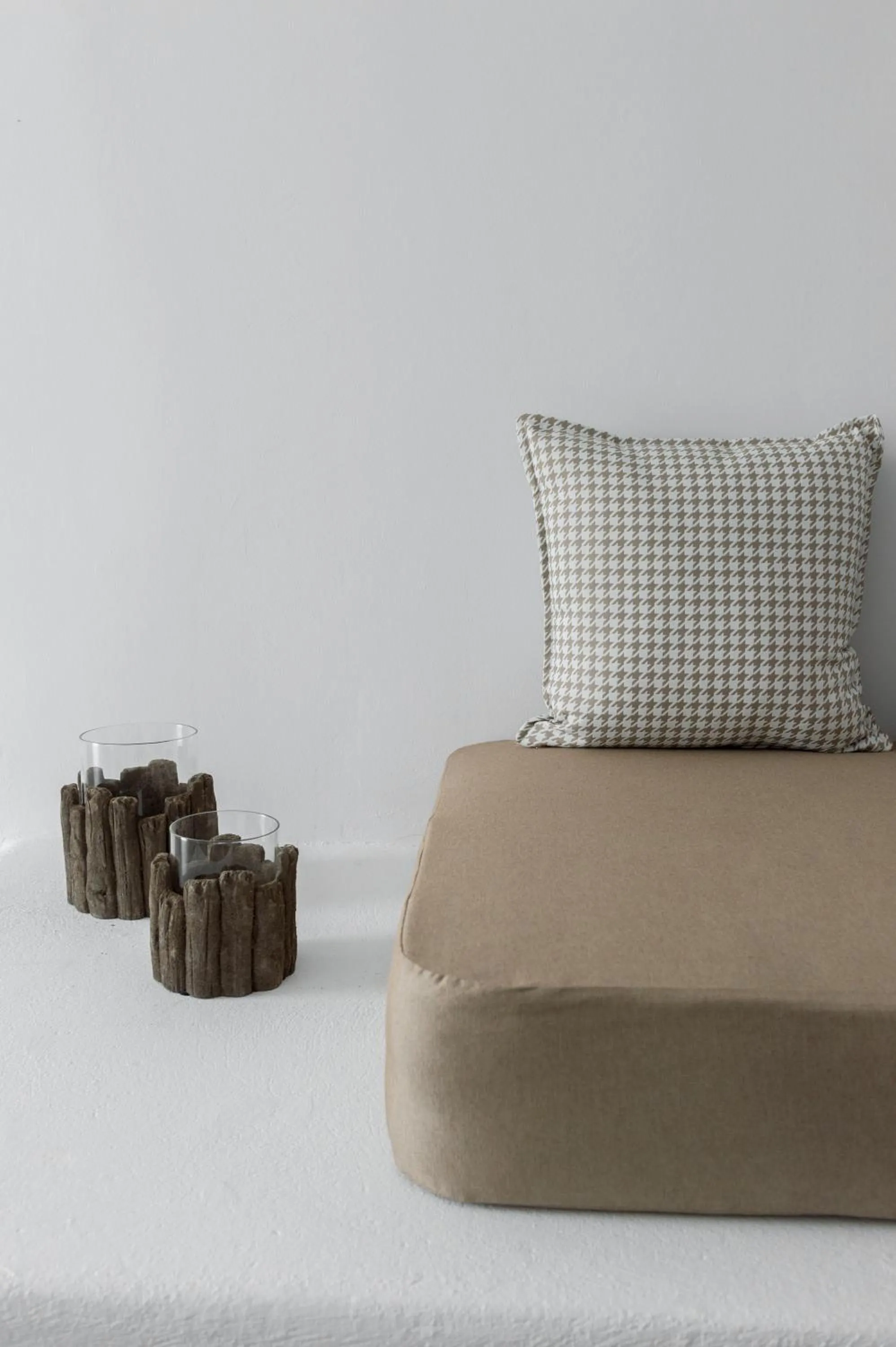 Seating area, Bed in Hotel Eucalyptus