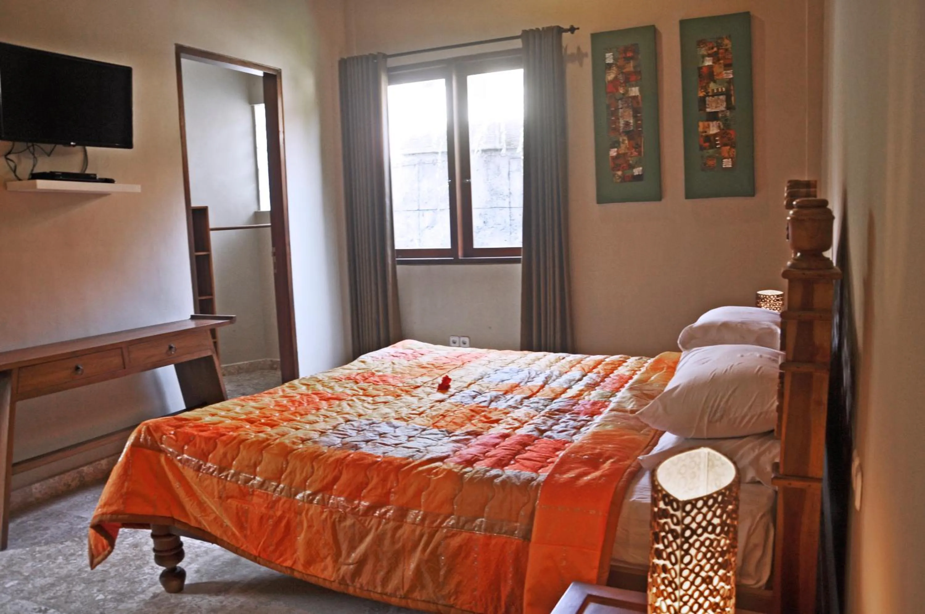 Bedroom, Bed in Bayshore Residence