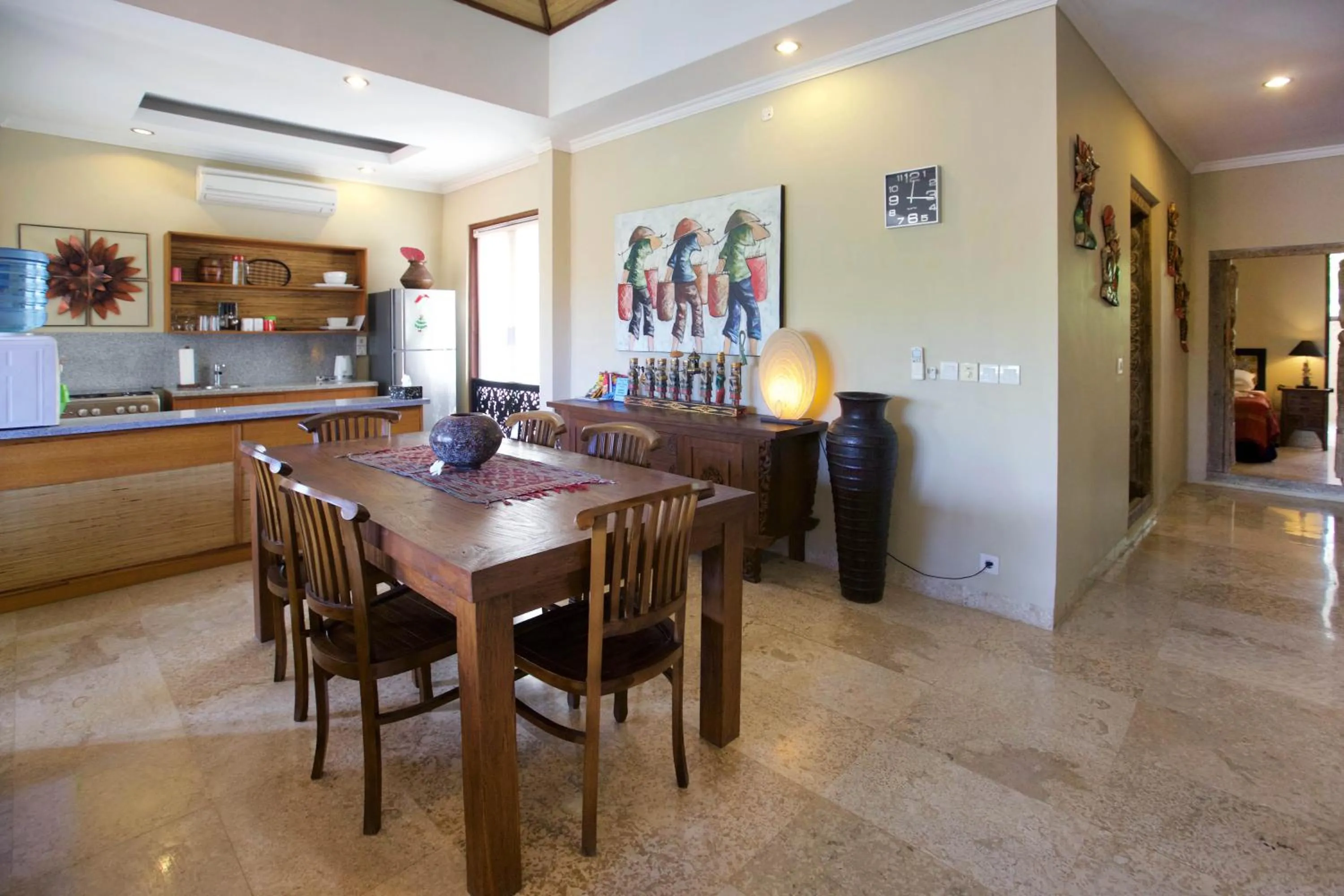 Dining area in Bayshore Residence