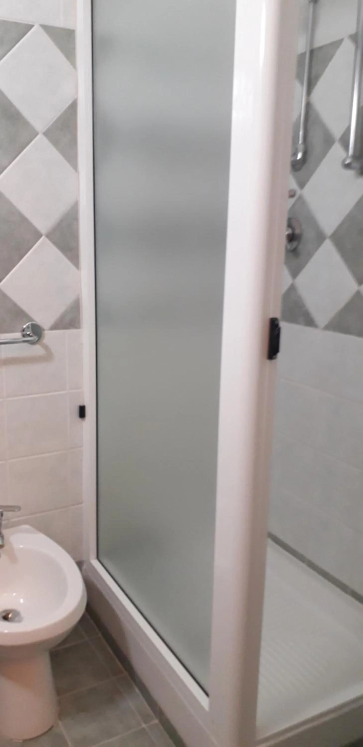 Shower in Gioia Guest House